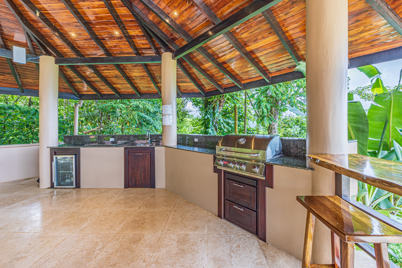 10 bed Hotel / Leisure For Sale in Uvita, Puntarenas - thumb 13