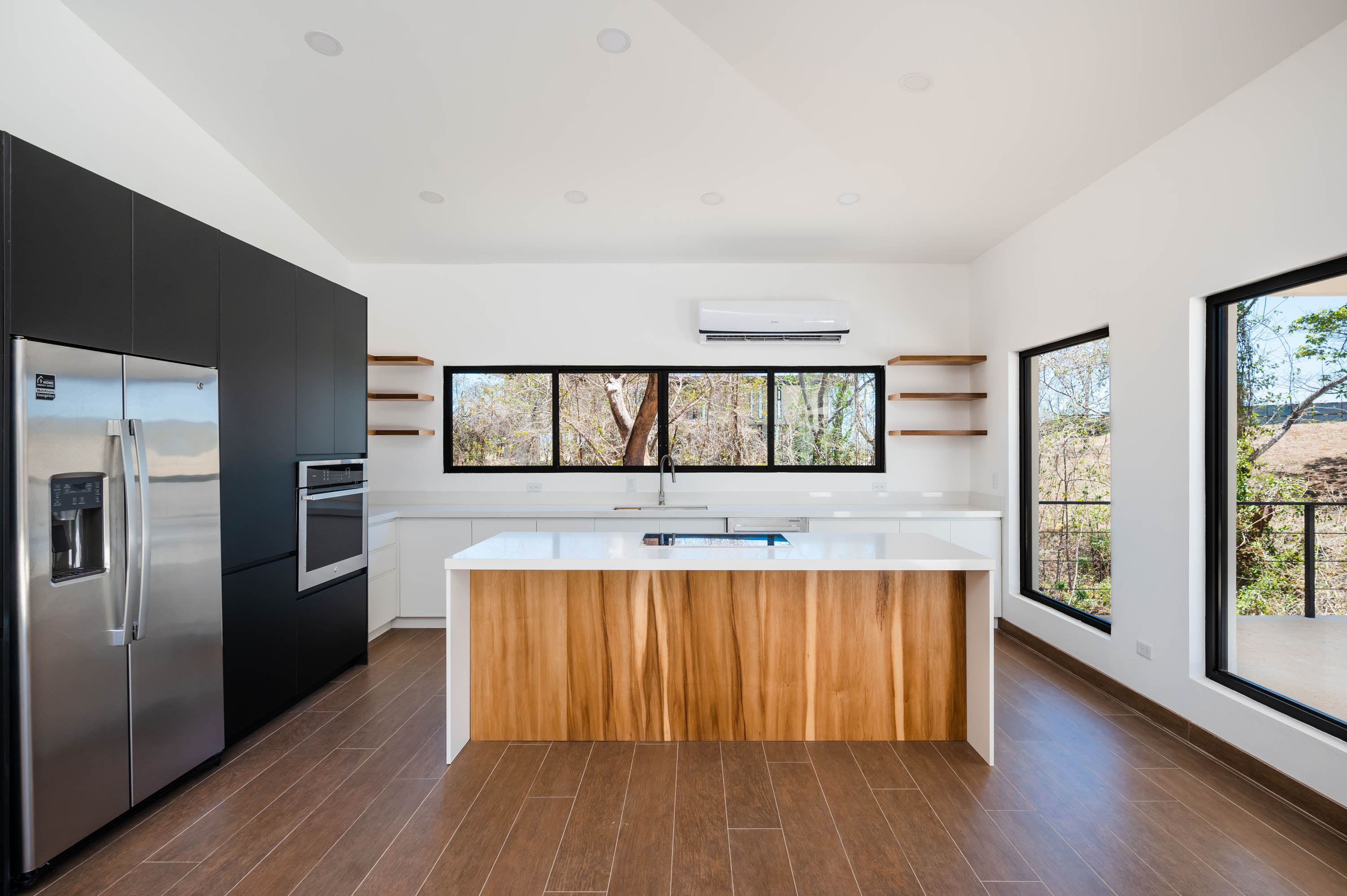 3 bed Single Family Homes For Sale in Playa Grande, Guanacaste - thumb 8