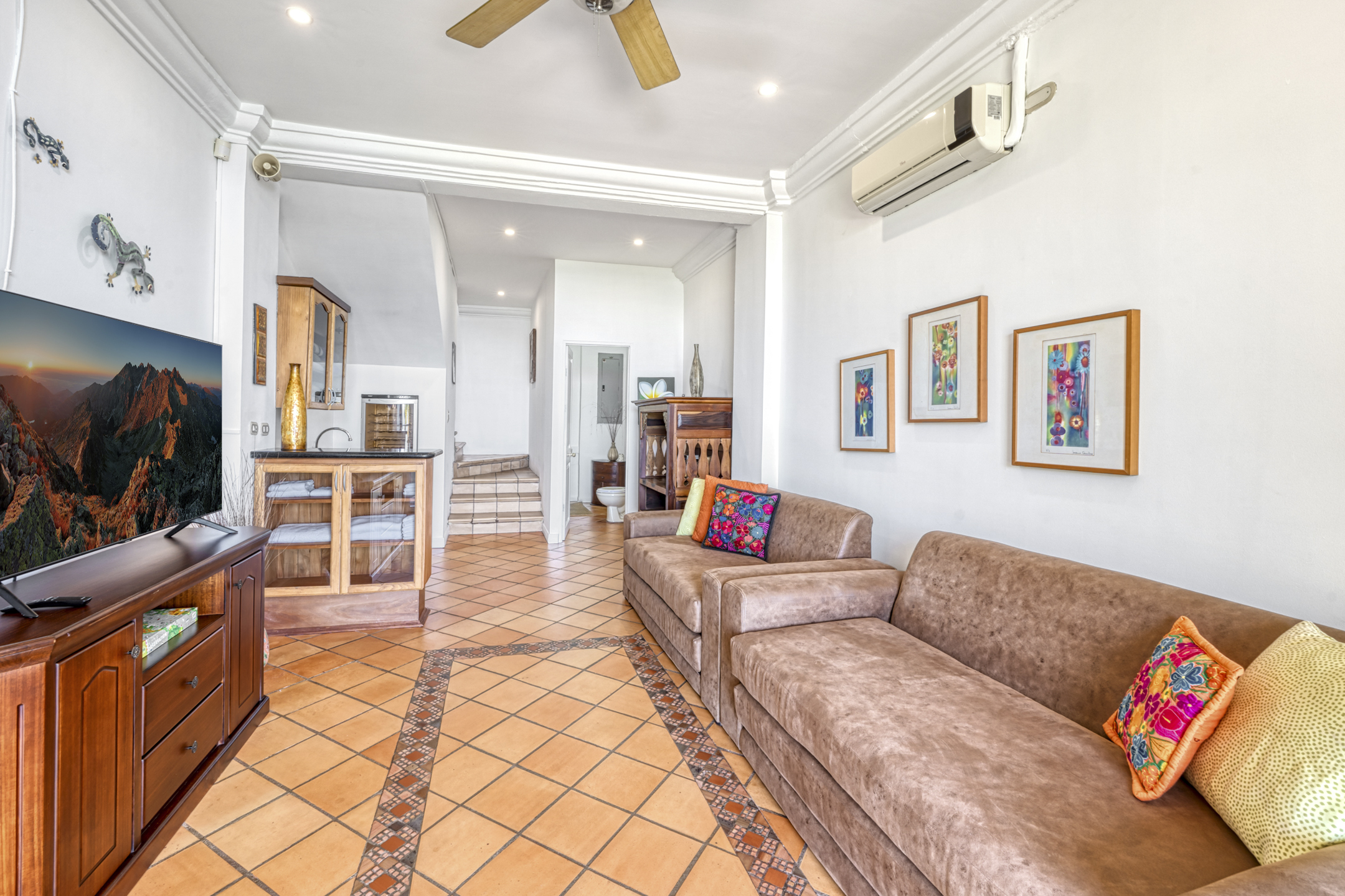 4 bed Single Family Homes For Sale in Manuel Antonio, Puntarenas - thumb 11