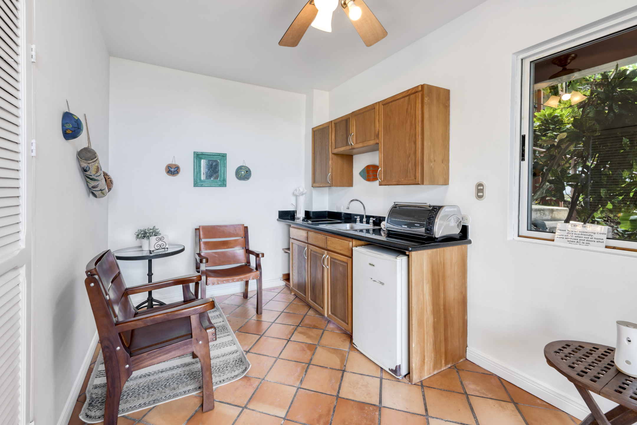 4 bed Single Family Homes For Sale in Manuel Antonio, Puntarenas - thumb 7