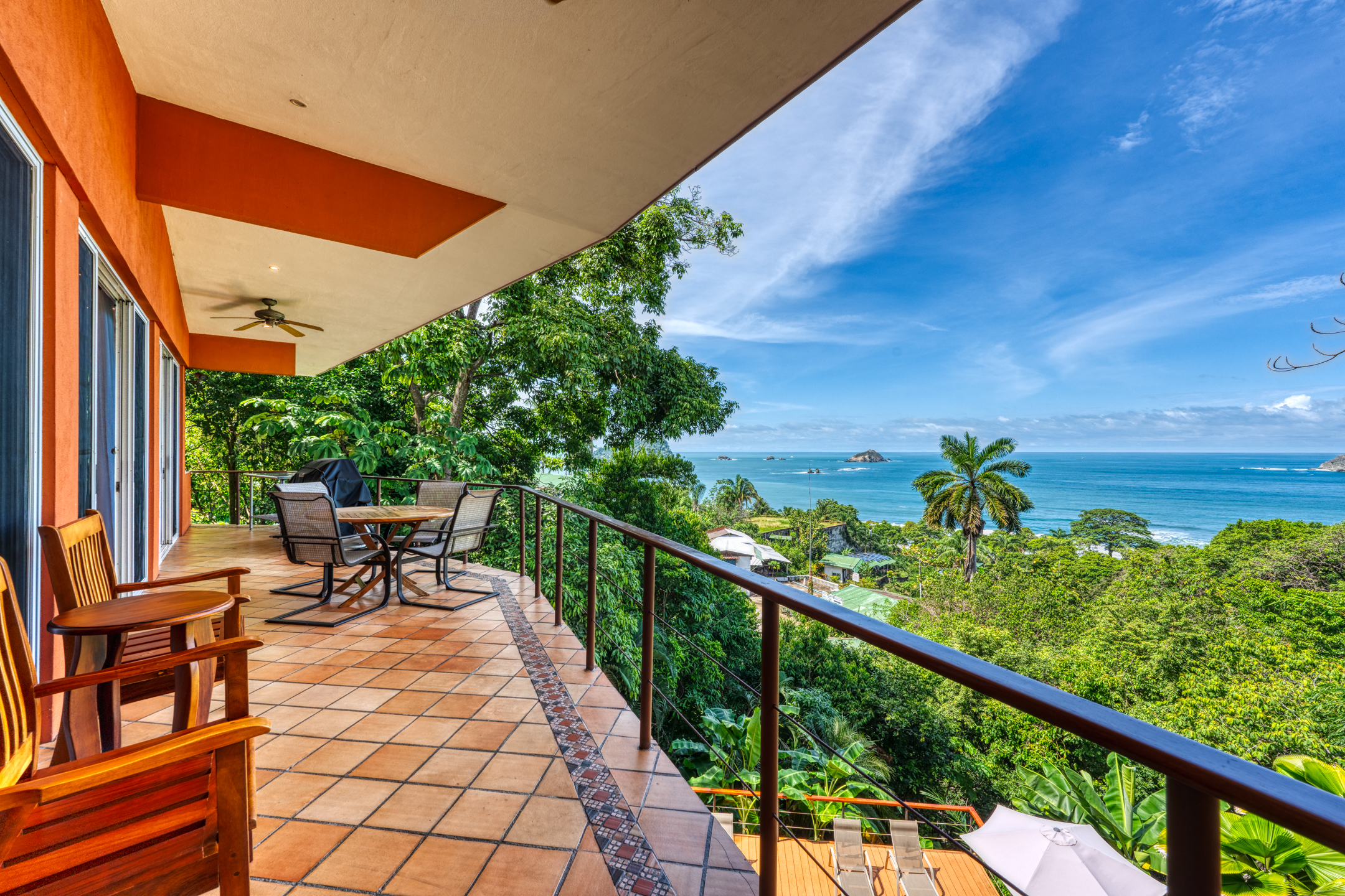 4 bed Single Family Homes For Sale in Manuel Antonio, Puntarenas - thumb 5