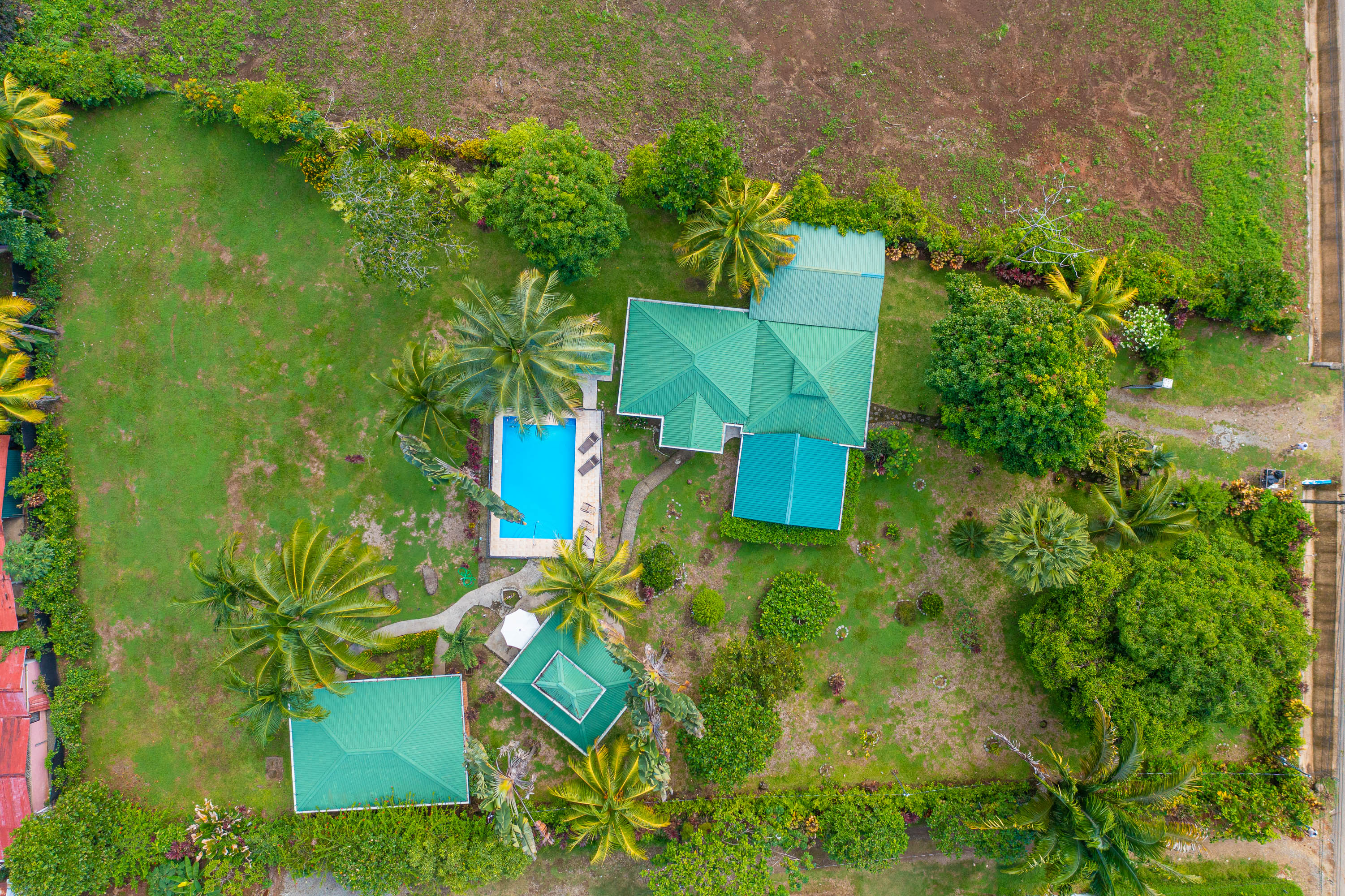 5 bed Single Family Homes For Sale in Ojochal, Puntarenas - thumb 1