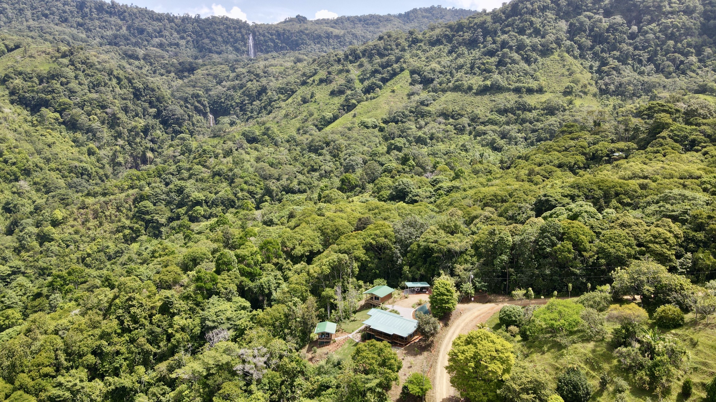 6 bed Single Family Homes For Sale in Uvita, Puntarenas - thumb 4