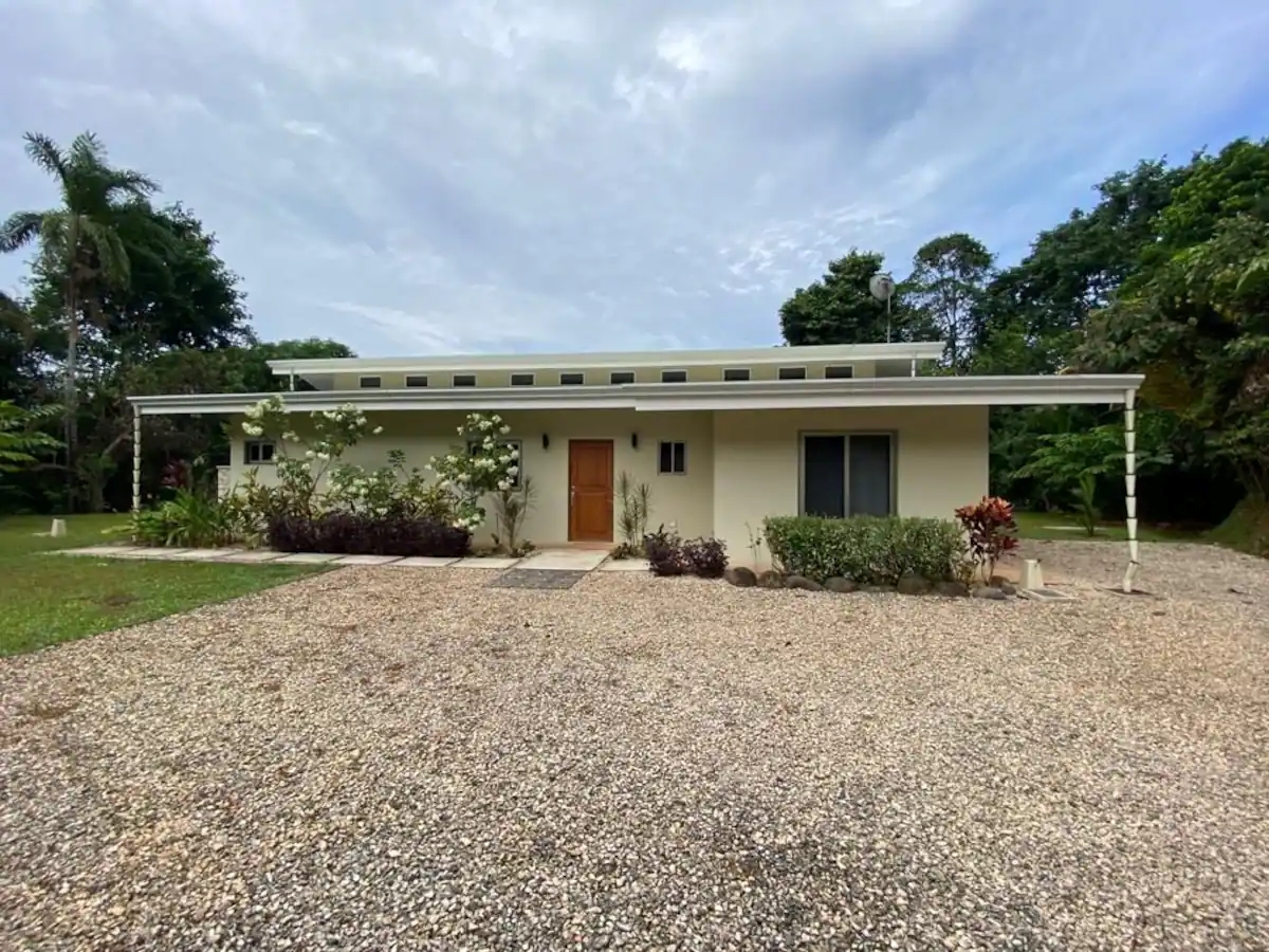 3 bed Single Family Homes For Sale in Ojochal, Puntarenas - thumb 2