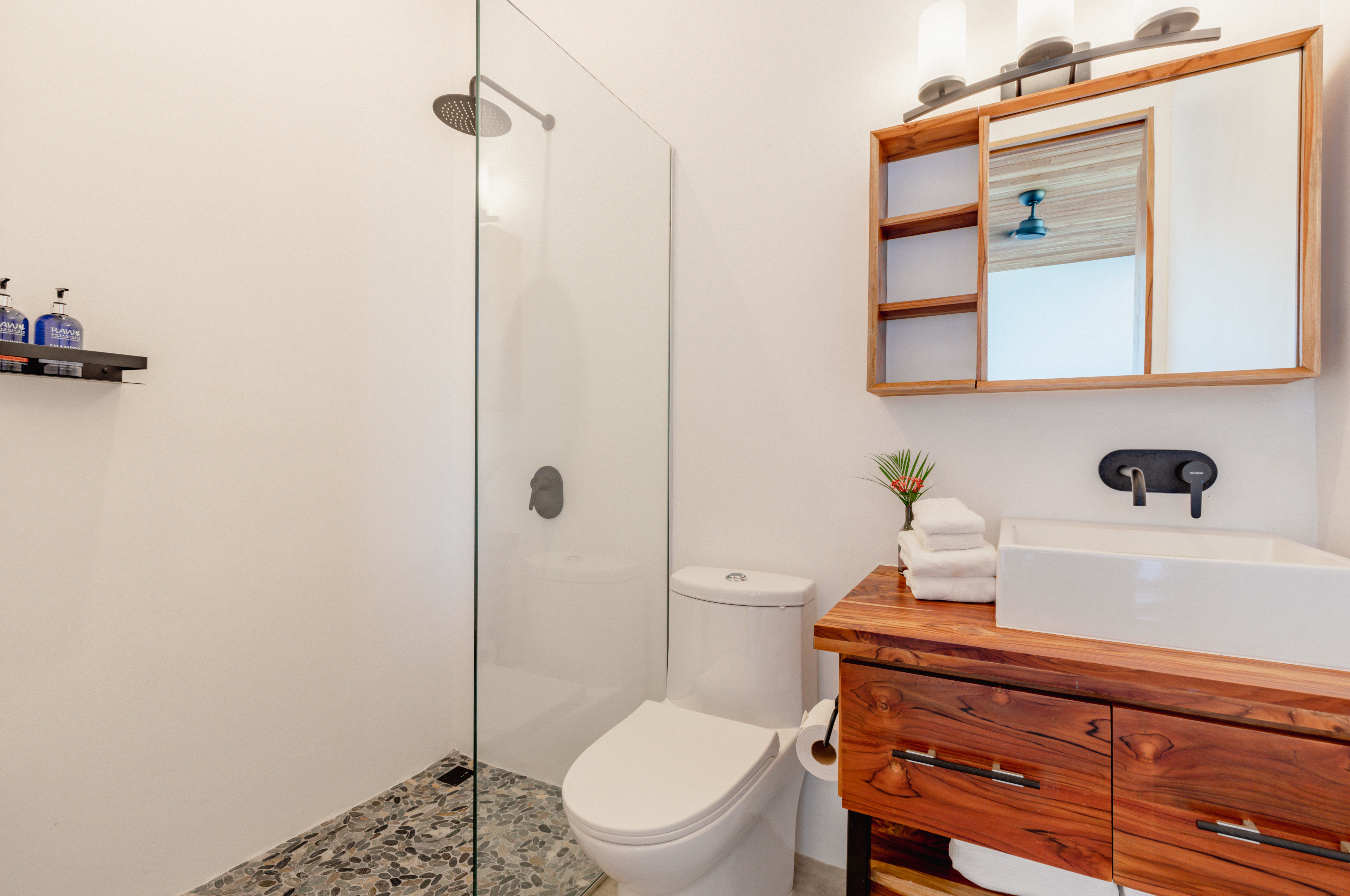 5 bed Single Family Homes For Rent in Nosara, Guanacaste - thumb 19