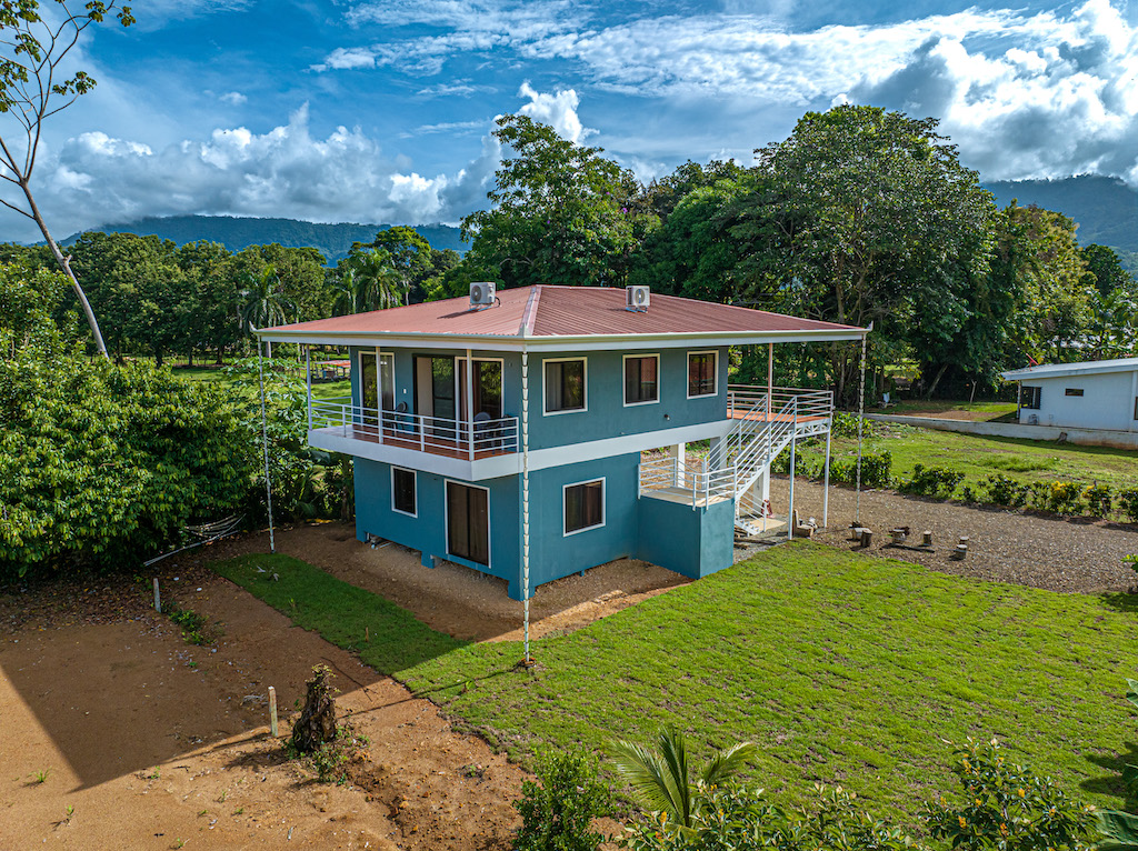 3 bed Single Family Homes For Sale in Uvita, Puntarenas - thumb 3