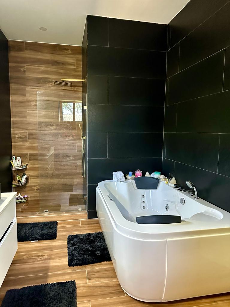 3 bed Single Family Homes For Sale in Playas Del Coco, Guanacaste - thumb 23