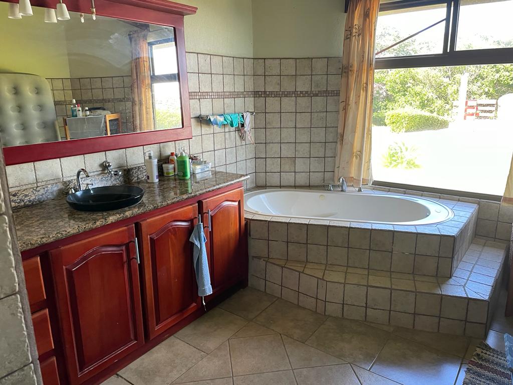 3 bed Single Family Homes For Sale in Atenas, Alajuela - thumb 23