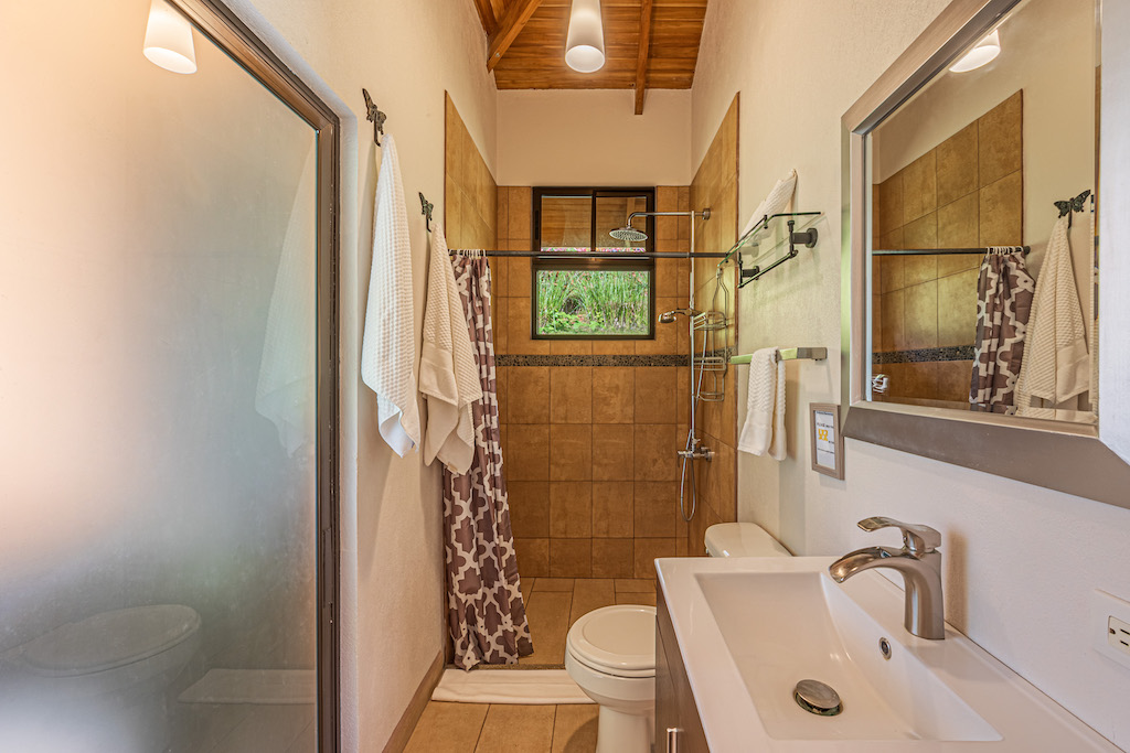 6 bed Single Family Homes For Sale in Savegre, Puntarenas - thumb 25