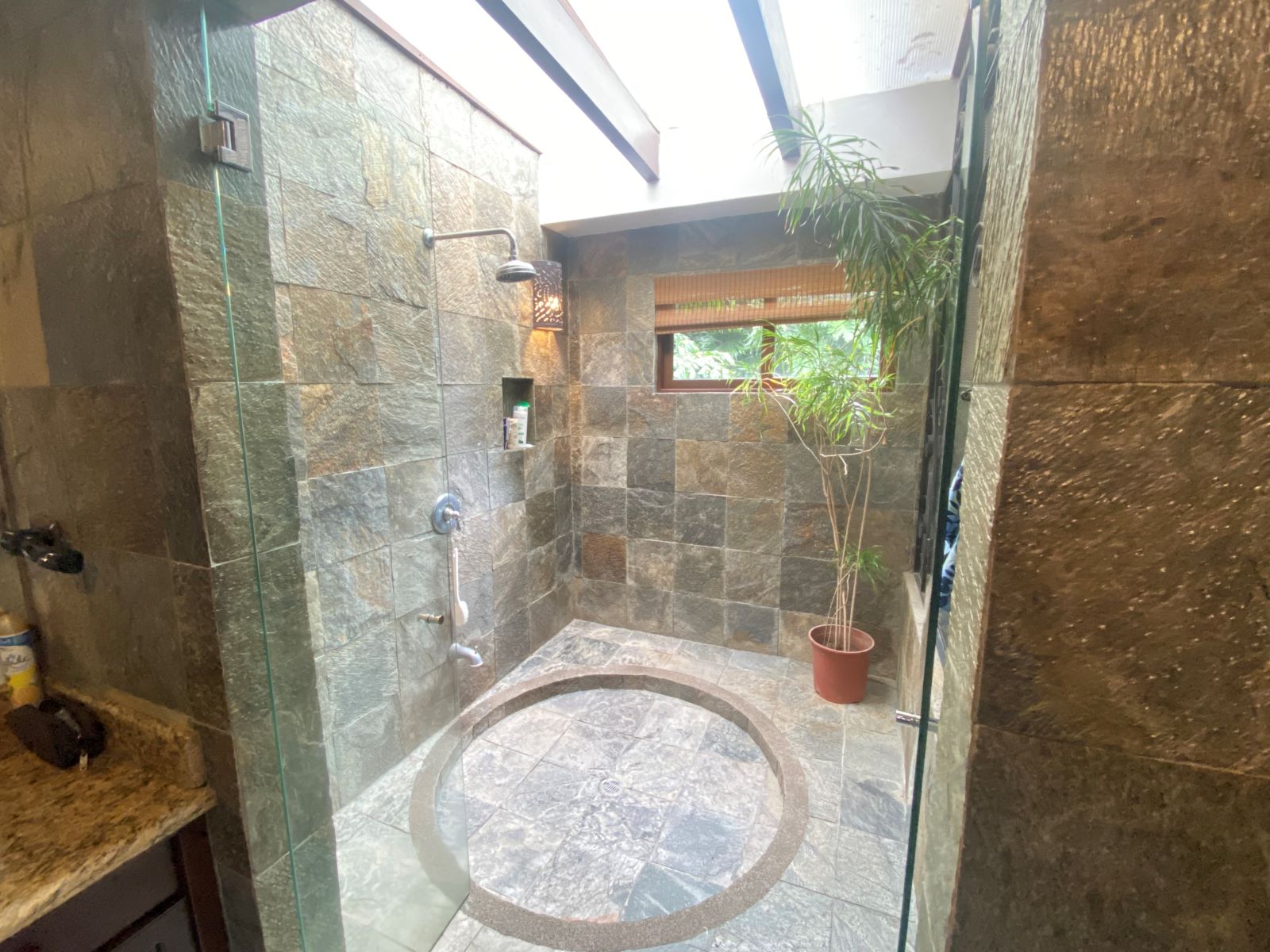 4 bed Single Family Homes For Sale in Santa Ana, San Jose - thumb 11