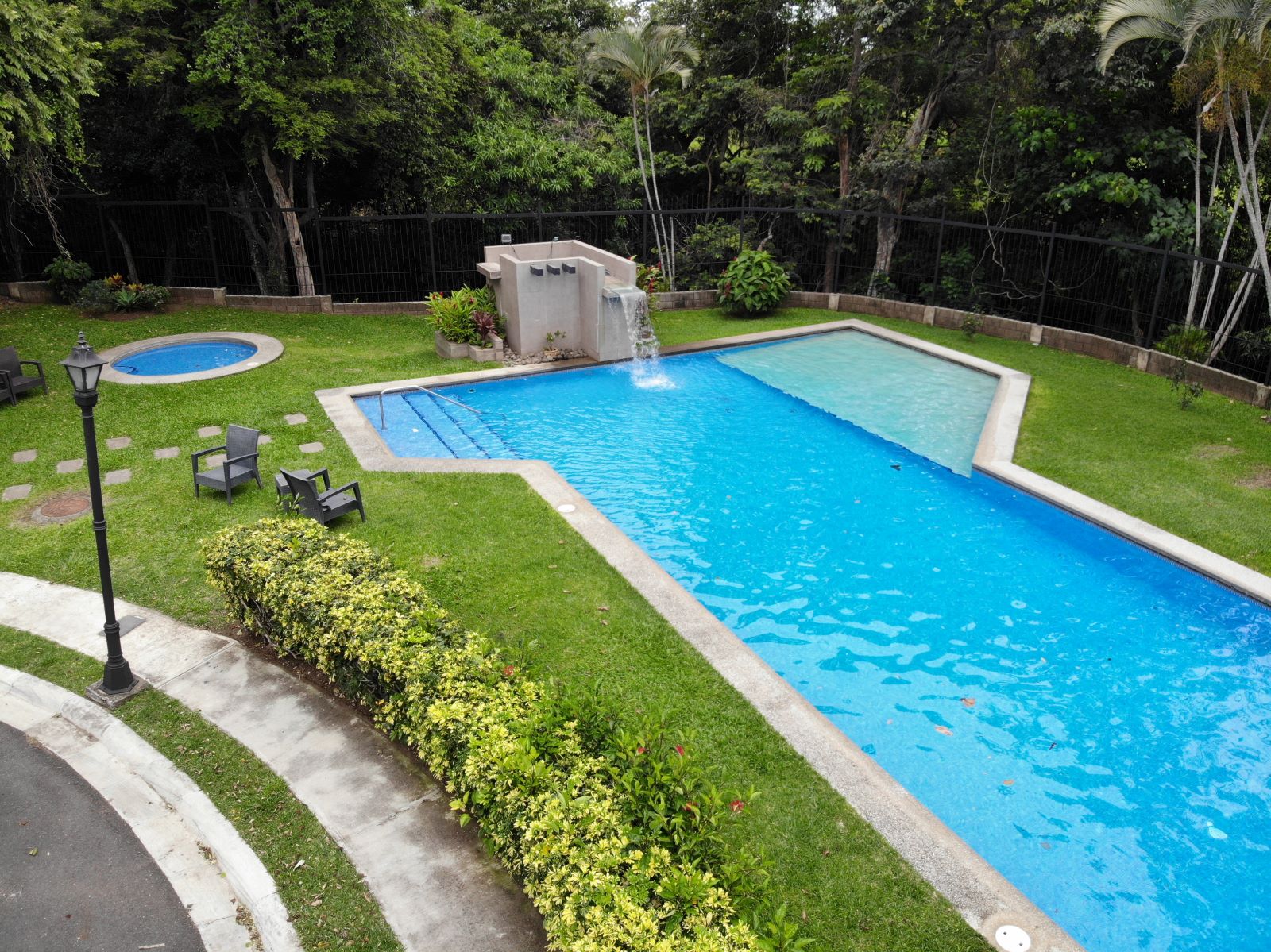 4 bed Single Family Homes For Sale in Santa Ana, San Jose - thumb 21