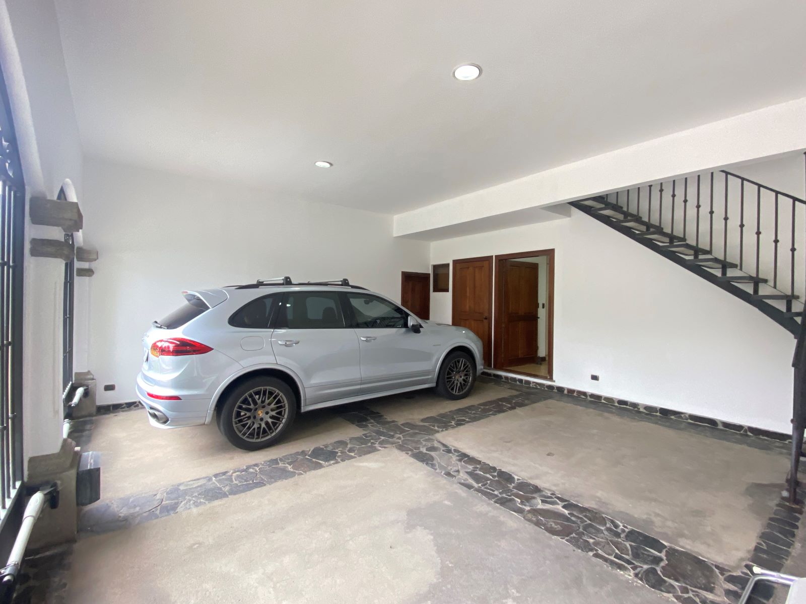 4 bed Single Family Homes For Sale in Santa Ana, San Jose - thumb 19