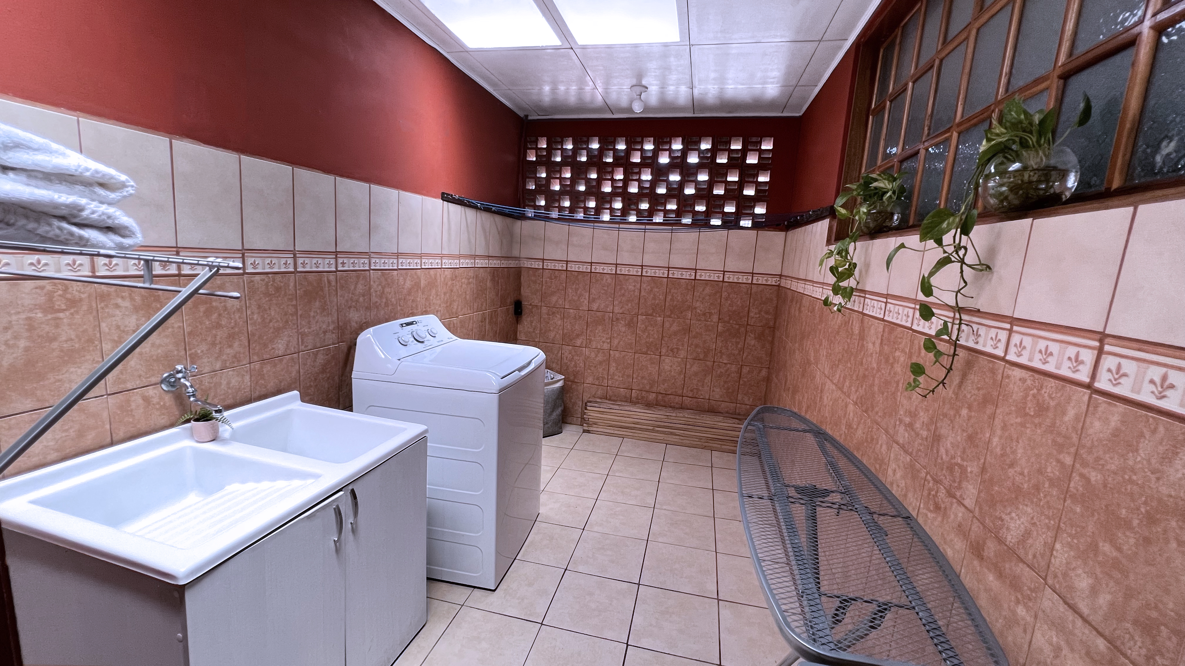 4 bed Single Family Homes For Sale in Zapote, San Jose - thumb 13