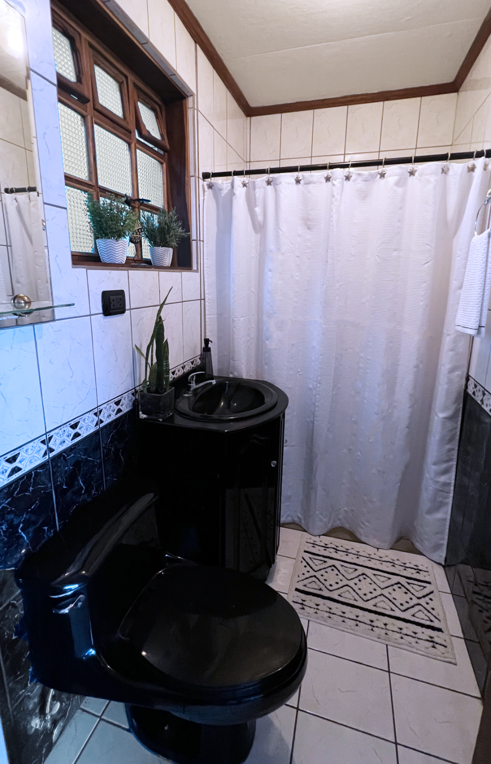 4 bed Single Family Homes For Sale in Zapote, San Jose - thumb 18