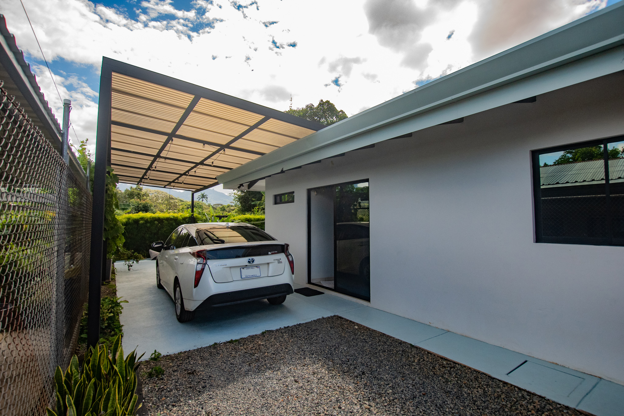 3 bed Single Family Homes For Sale in Perez Zeledon, San Jose - thumb 2