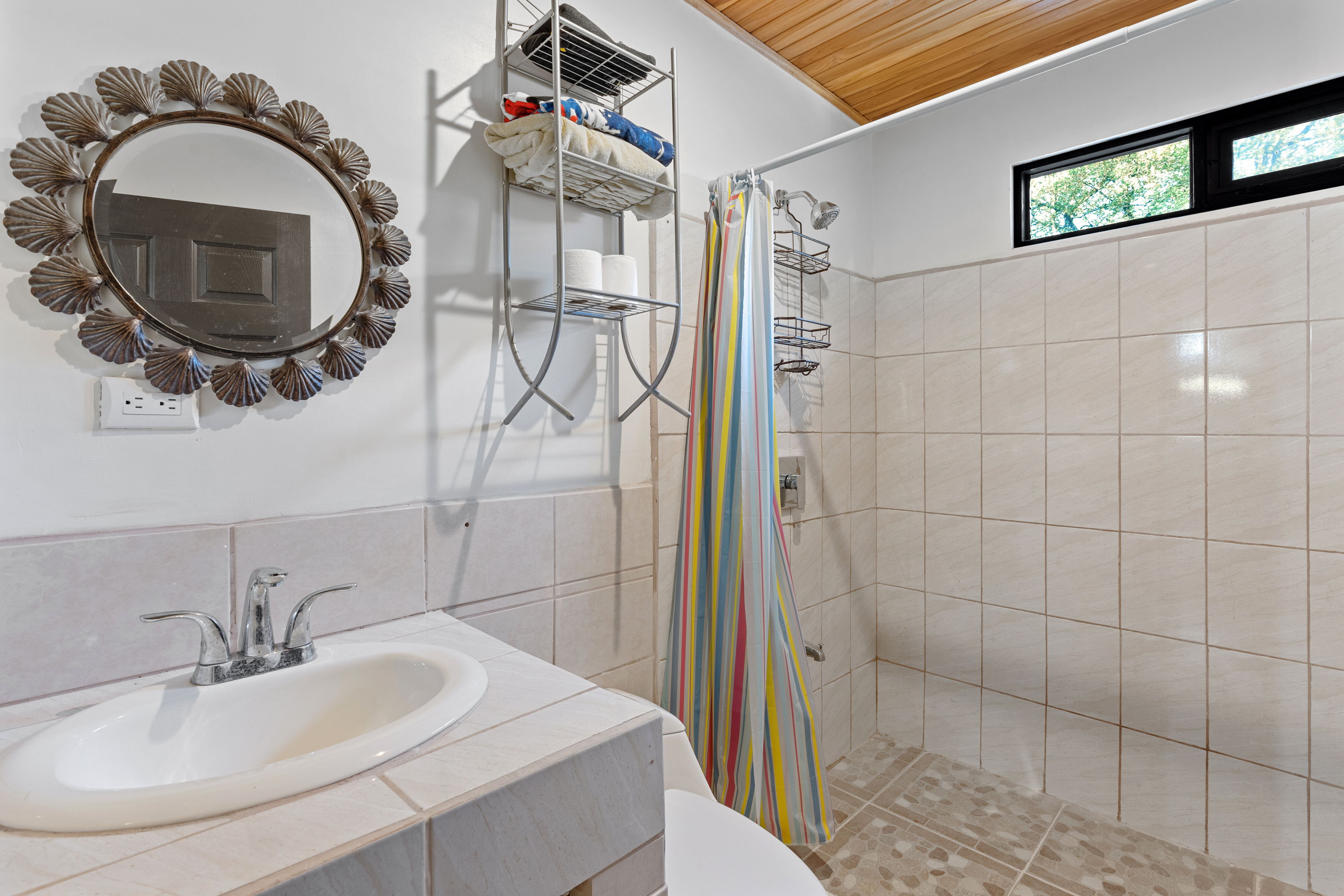 3 bed Single Family Homes For Sale in Tamarindo, Guanacaste - thumb 12