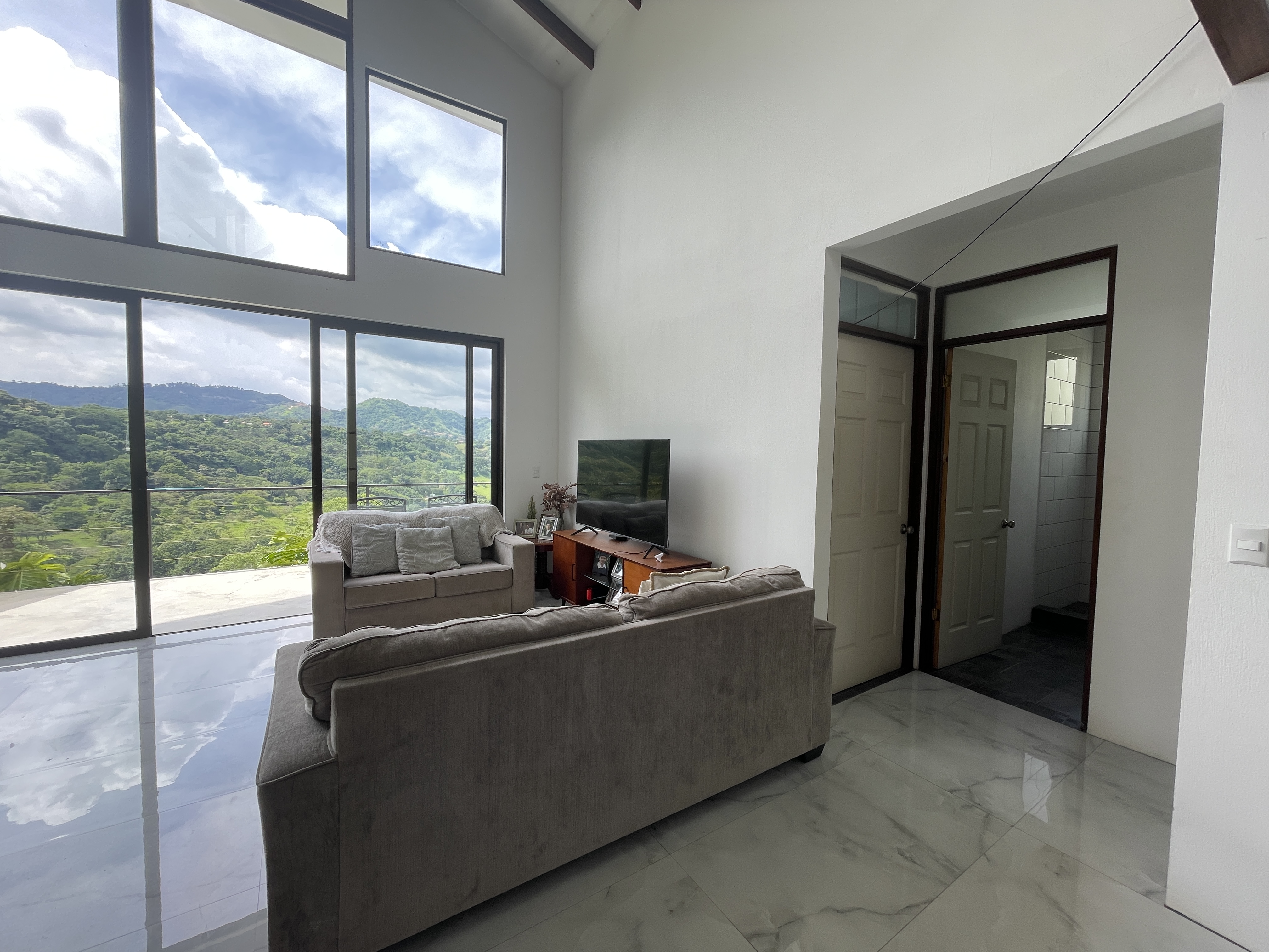 4 bed Single Family Homes For Sale in Atenas, Alajuela - thumb 11