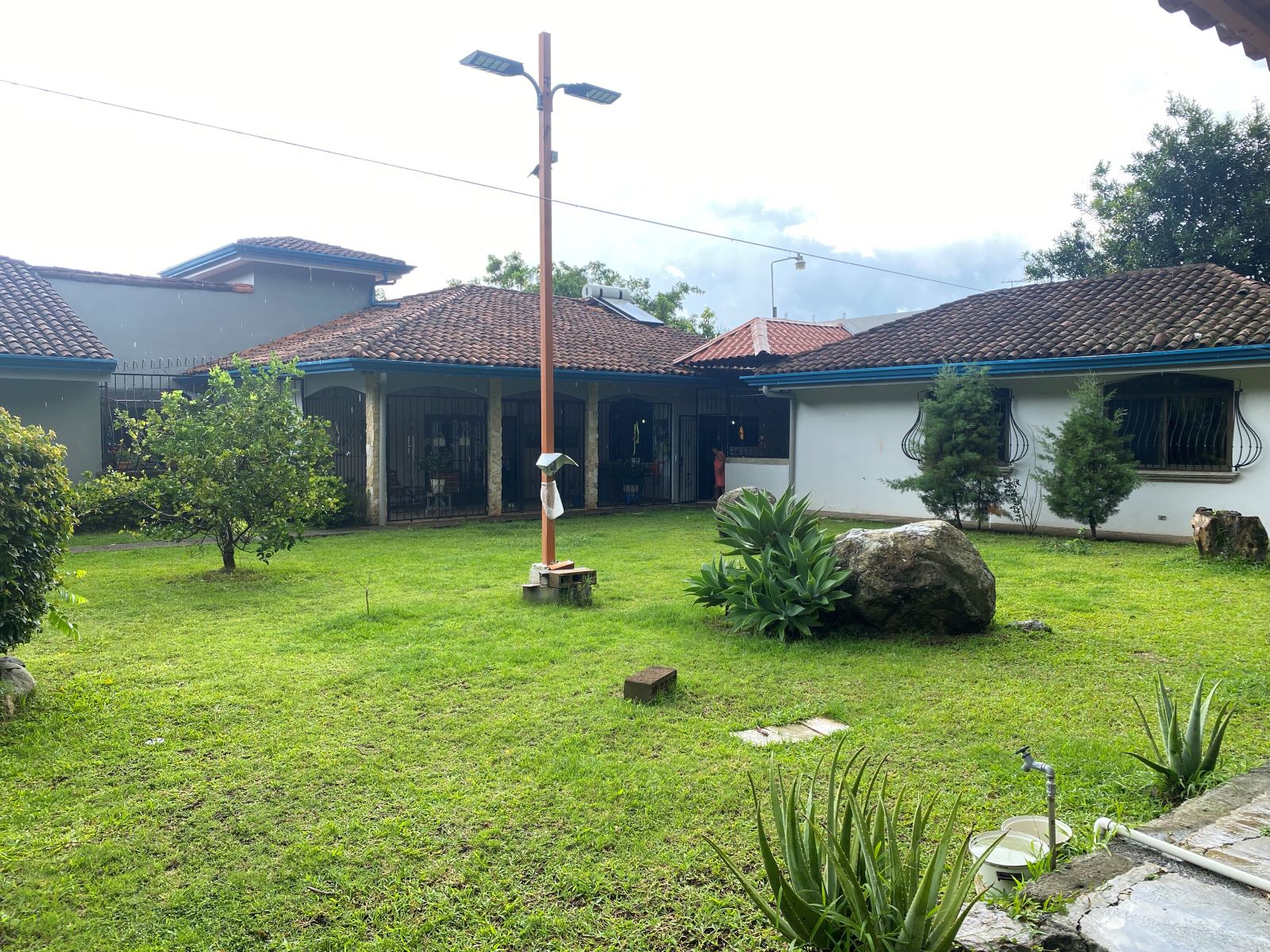 4 bed Single Family Homes For Sale in Salitral, San Jose - thumb 3