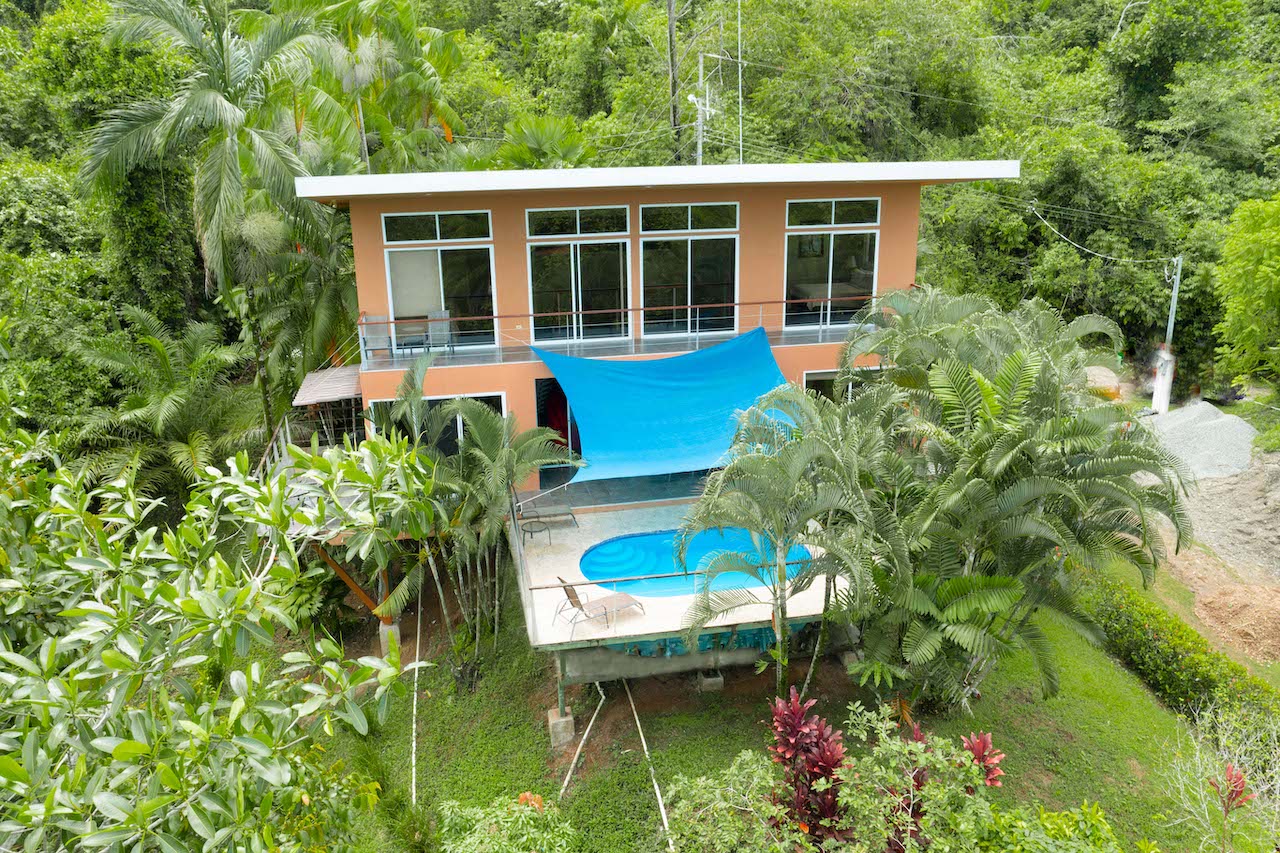 3 bed Single Family Homes For Sale in Quepos, Puntarenas - thumb 3