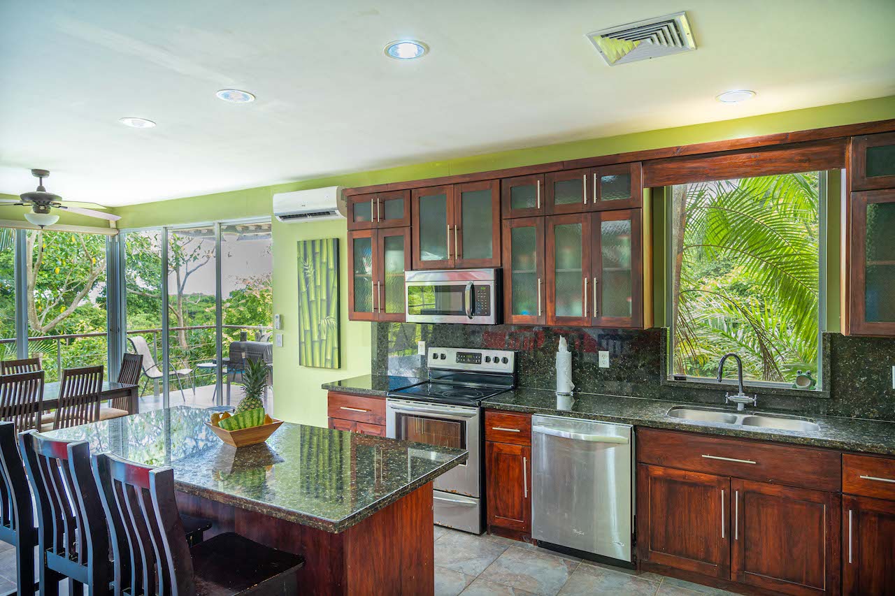 3 bed Single Family Homes For Sale in Quepos, Puntarenas - thumb 19