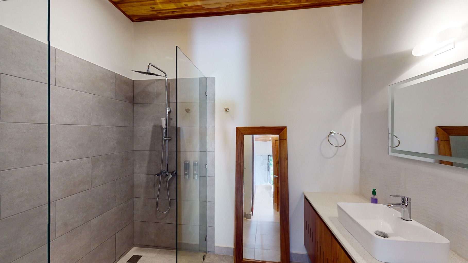 3 bed Single Family Homes For Sale in Ojochal, Puntarenas - thumb 25