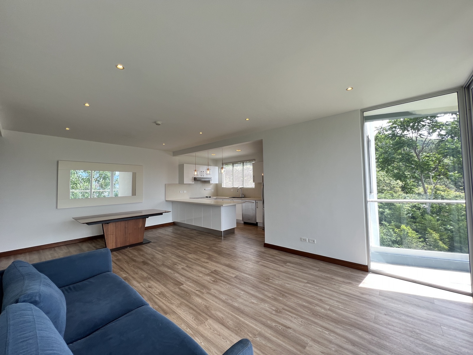 2 bed Apartment For Sale in Escazu, San Jose - thumb 6