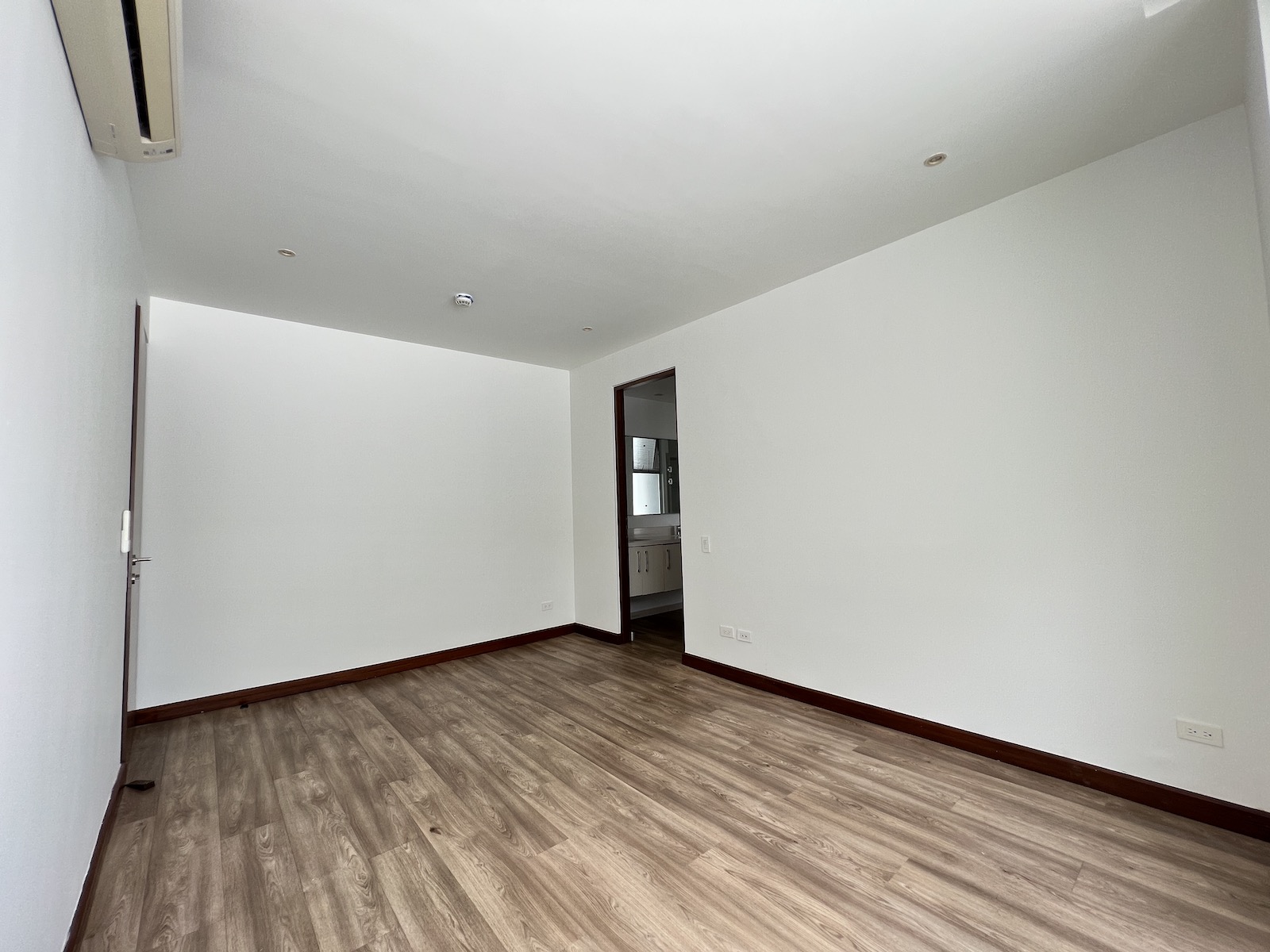 2 bed Apartment For Sale in Escazu, San Jose - thumb 13