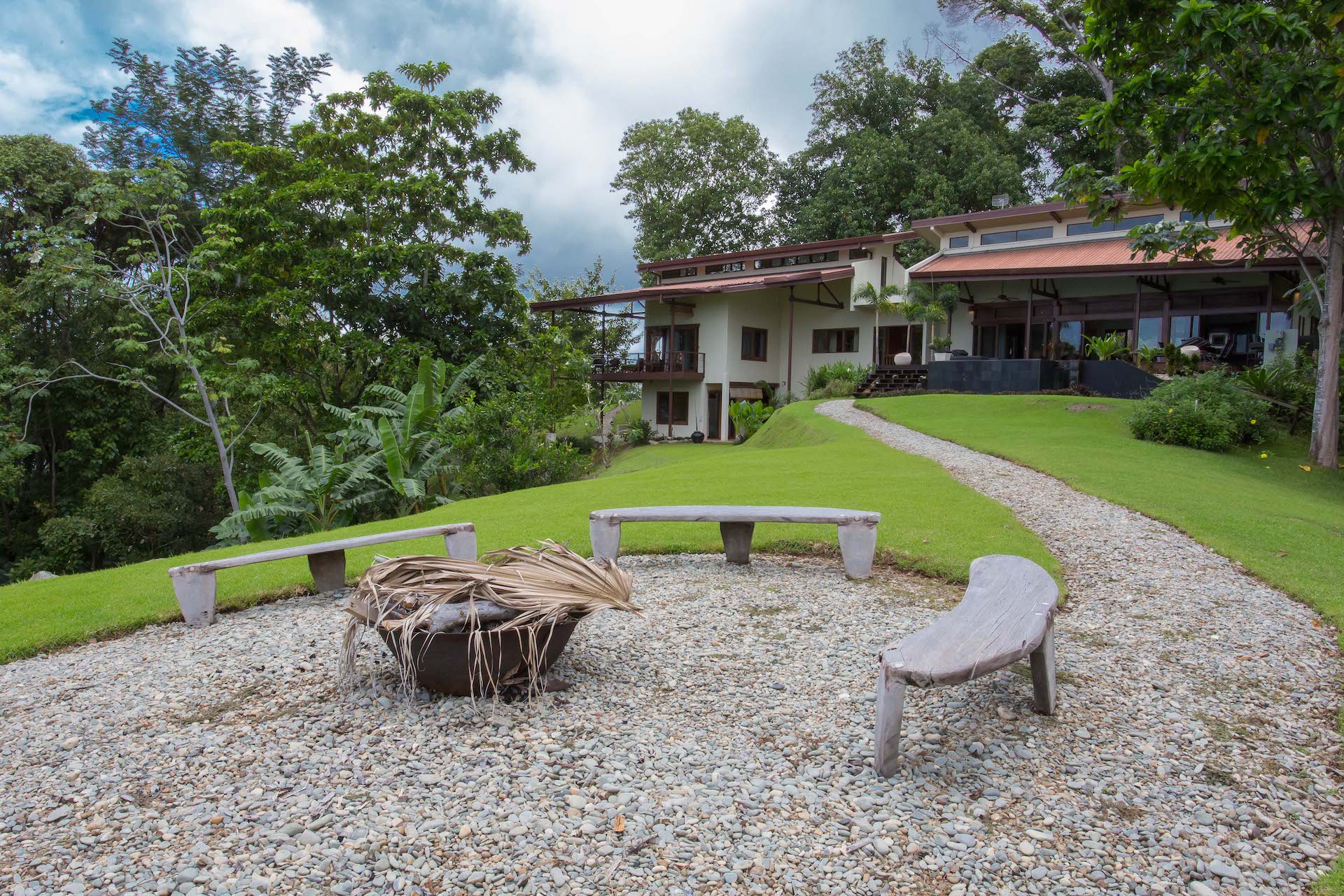 4 bed Single Family Homes For Sale in Uvita, Puntarenas - thumb 6