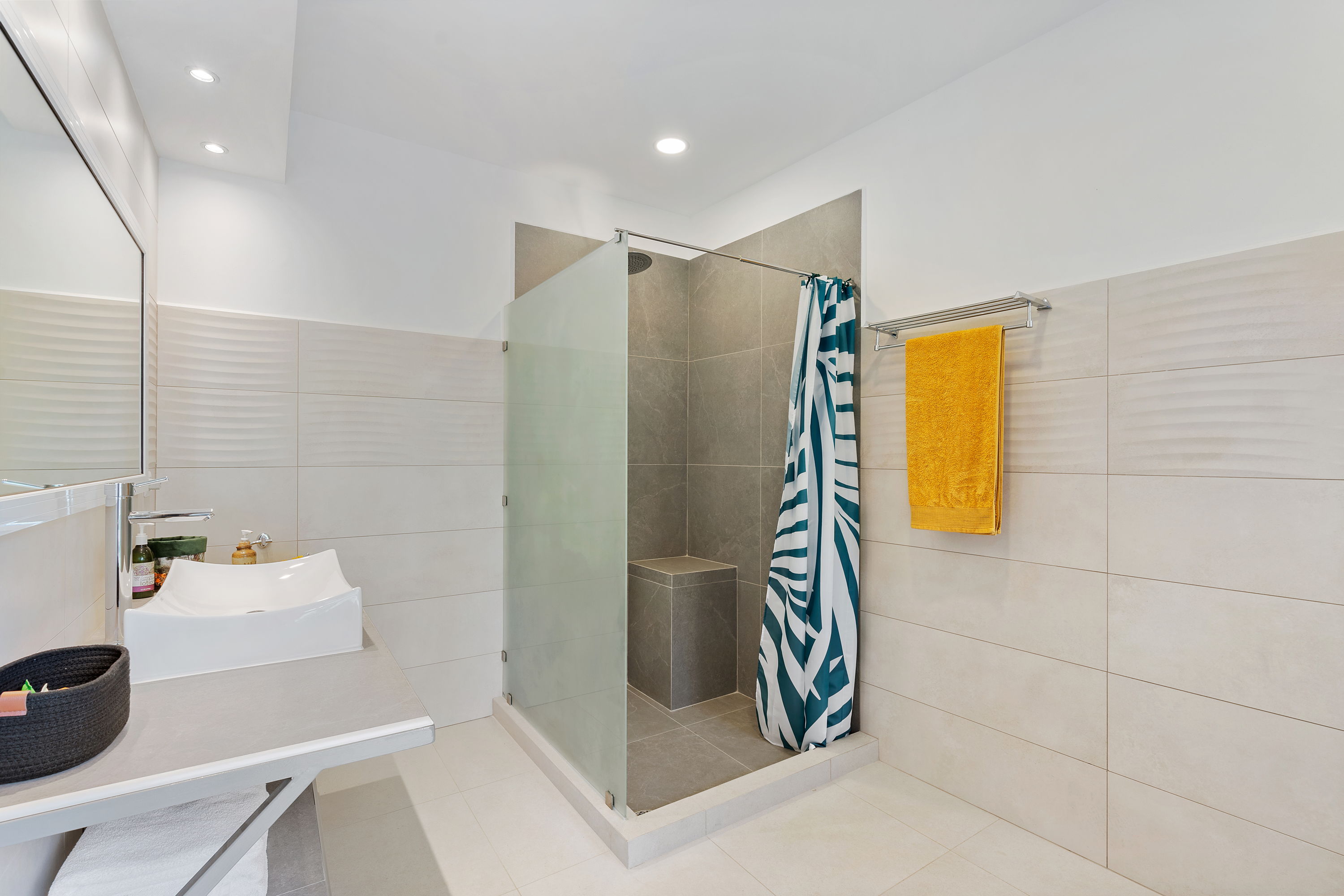 5 bed Single Family Homes For Sale in Avellanas, Guanacaste - thumb 12