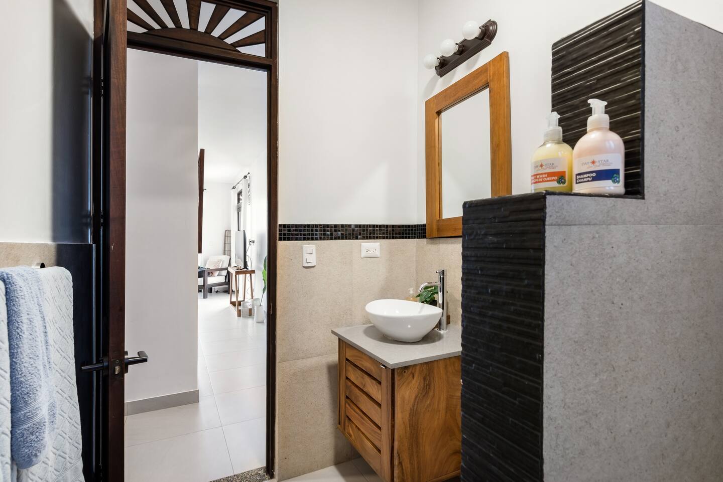 2 bed Condo For Rent in Jaco, Puntarenas - thumb 9