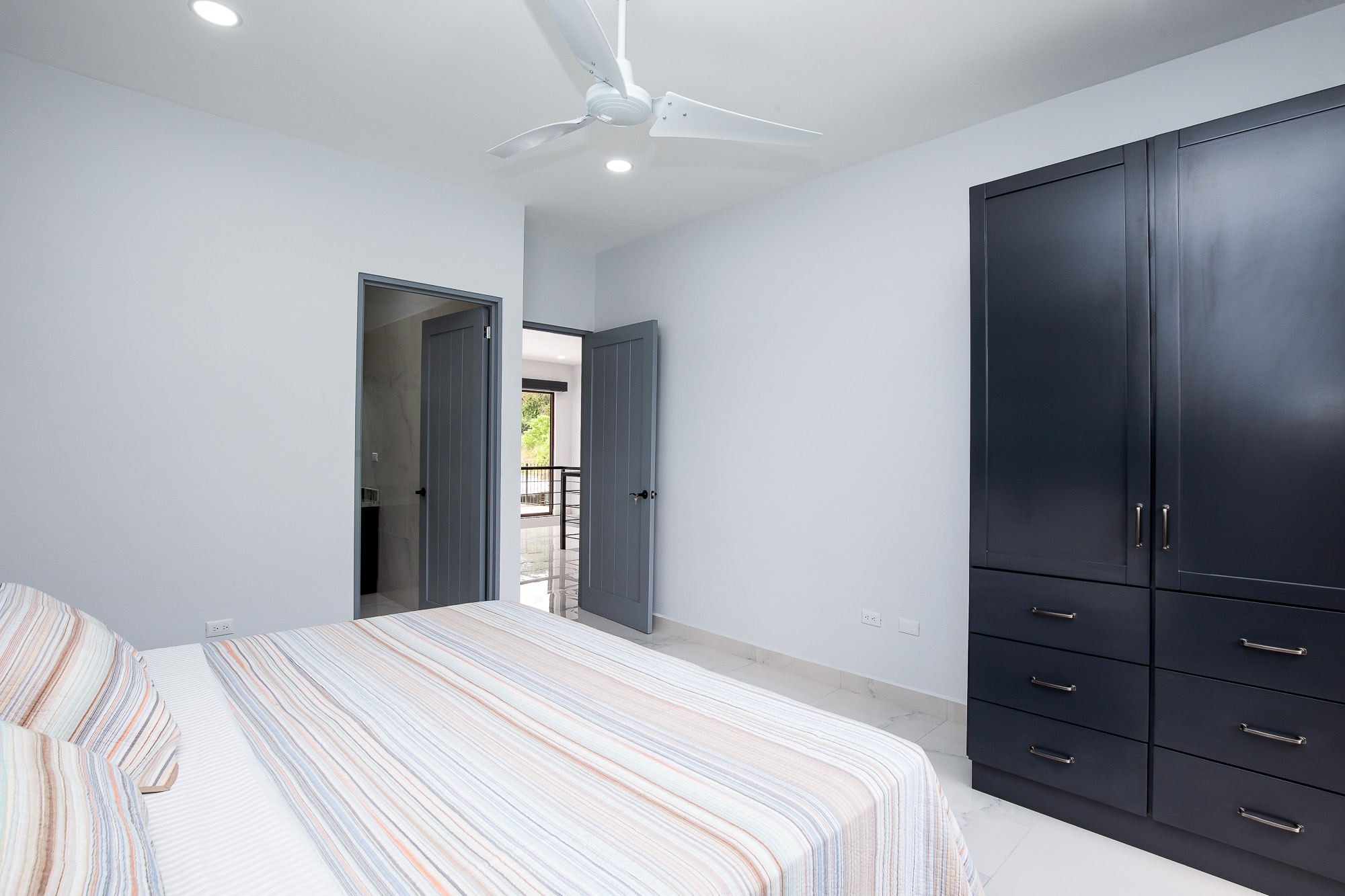 3 bed Single Family Homes For Sale in Manuel Antonio, Puntarenas - thumb 10