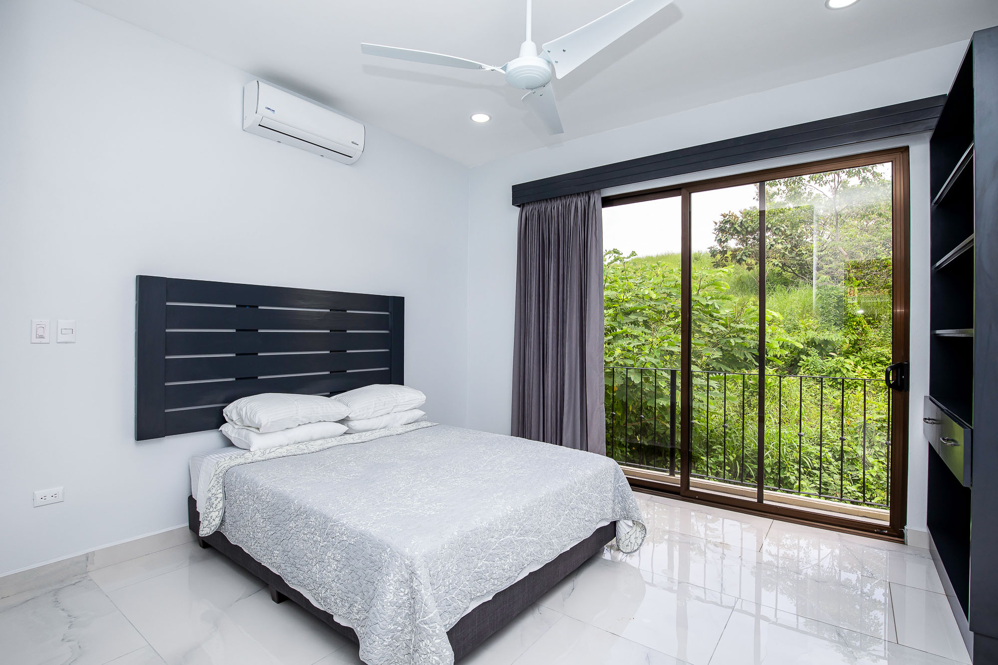 3 bed Single Family Homes For Sale in Manuel Antonio, Puntarenas - thumb 9