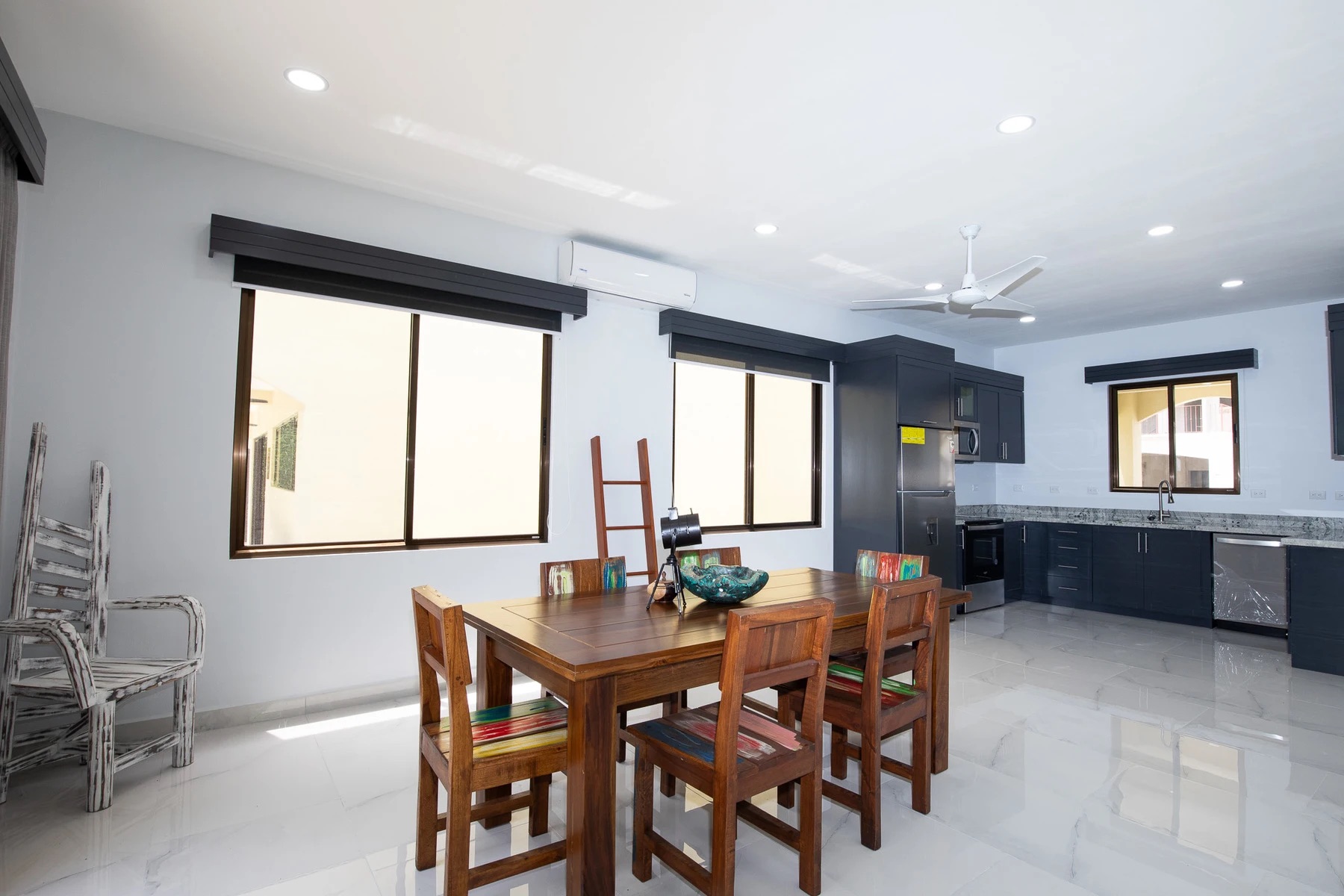 3 bed Single Family Homes For Sale in Manuel Antonio, Puntarenas - thumb 3