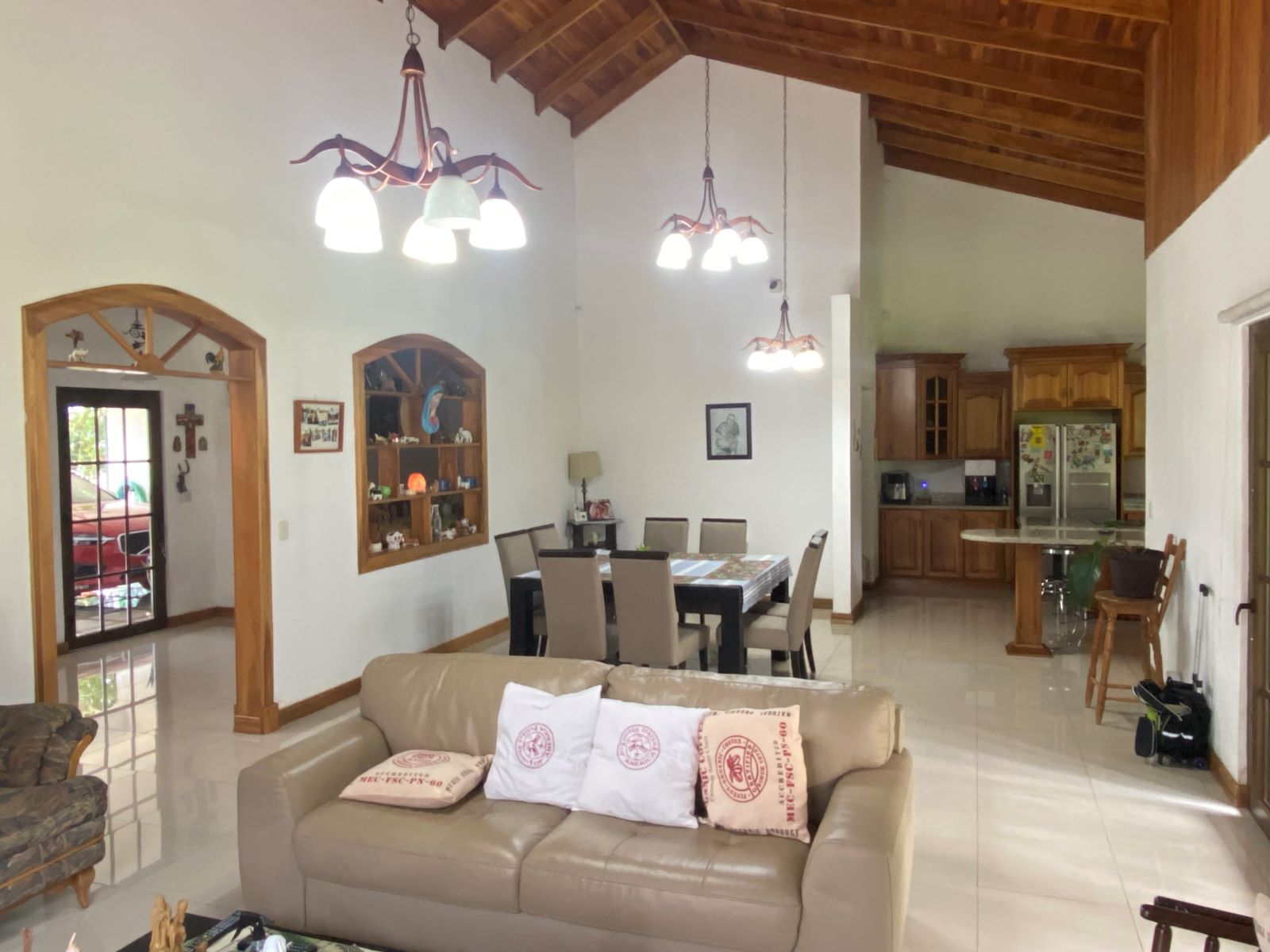 4 bed Single Family Homes For Rent in Salitral, San Jose - thumb 16