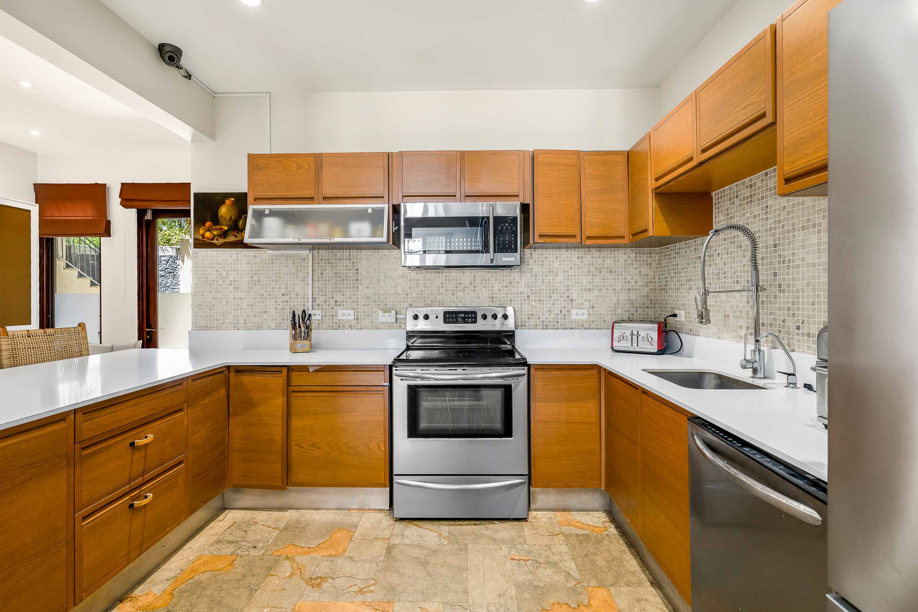 5 bed Single Family Homes For Sale in Avellanas, Guanacaste - thumb 14