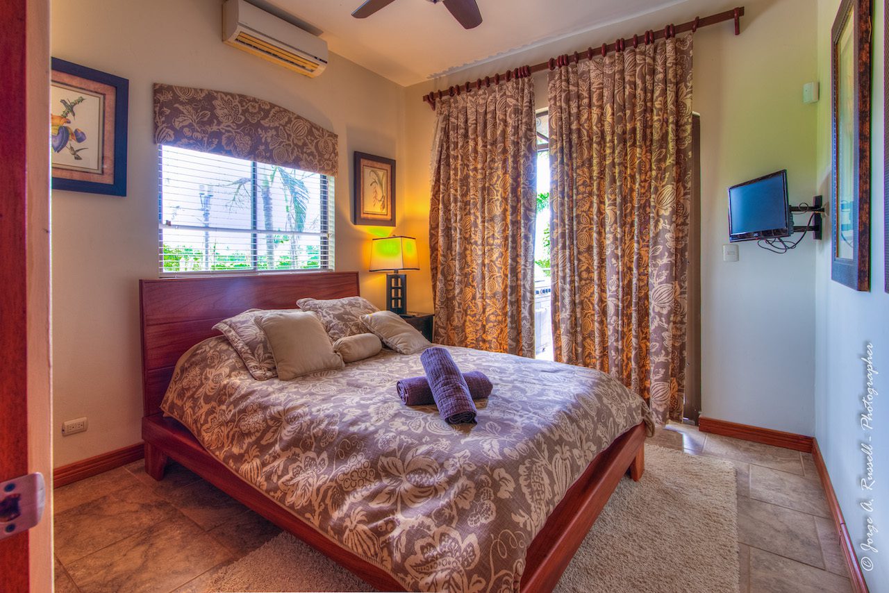 5 bed Single Family Homes For Sale in Jaco, Puntarenas - thumb 10