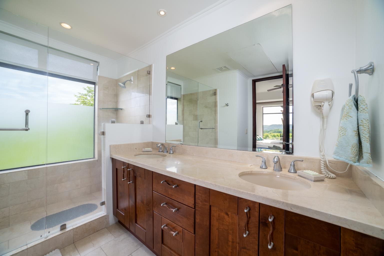 3 bed Condo For Sale in Playa Conchal, Guanacaste - thumb 13