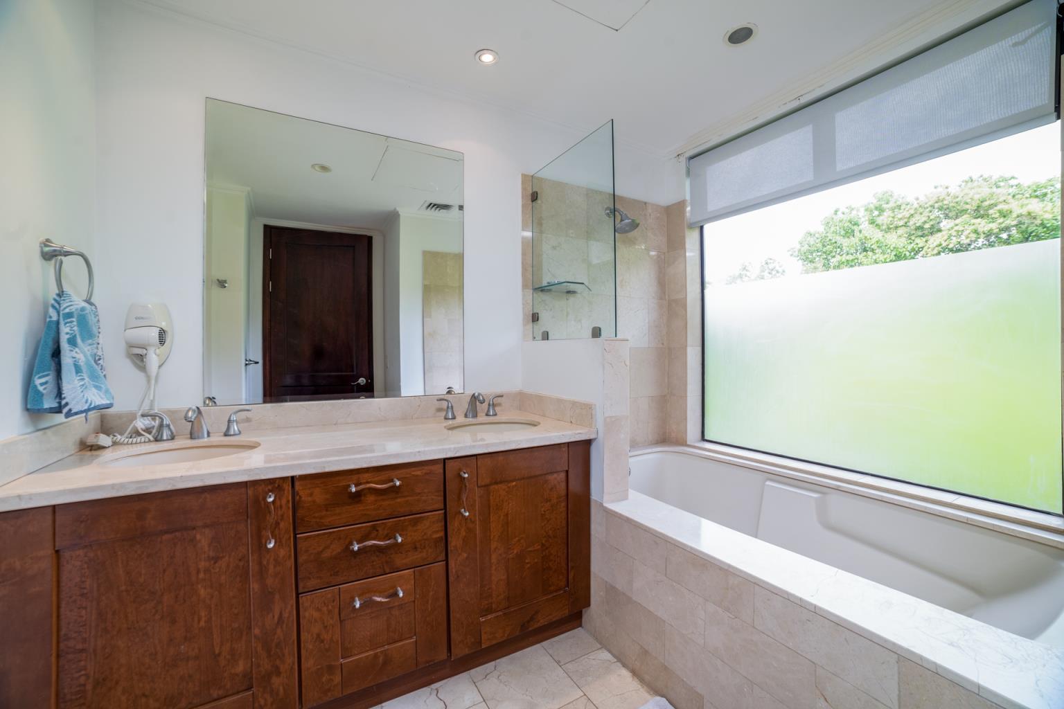 3 bed Condo For Sale in Playa Conchal, Guanacaste - thumb 22