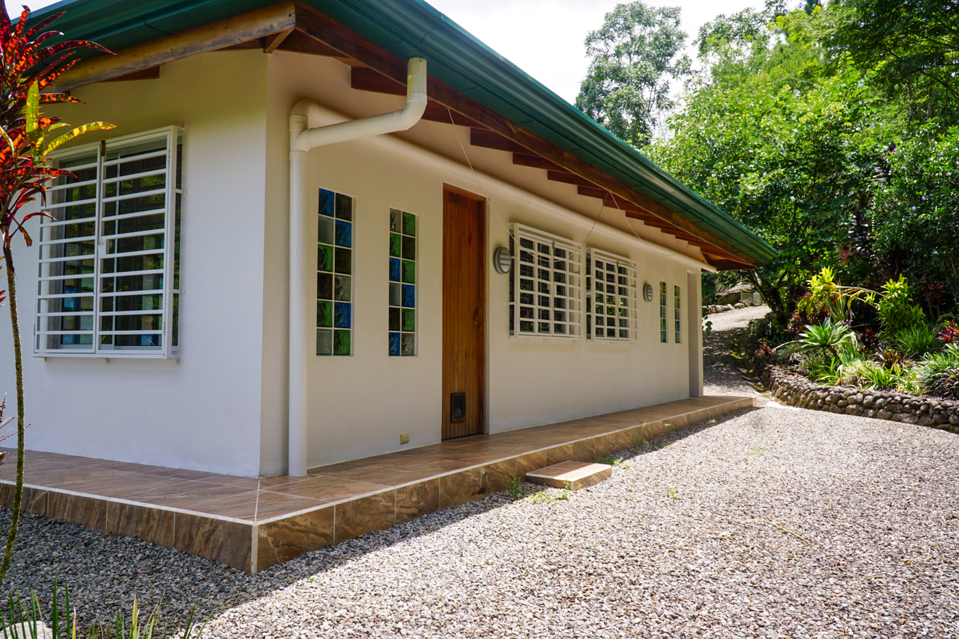 2 bed Single Family Homes For Sale in Perez Zeledon, San Jose - thumb 3