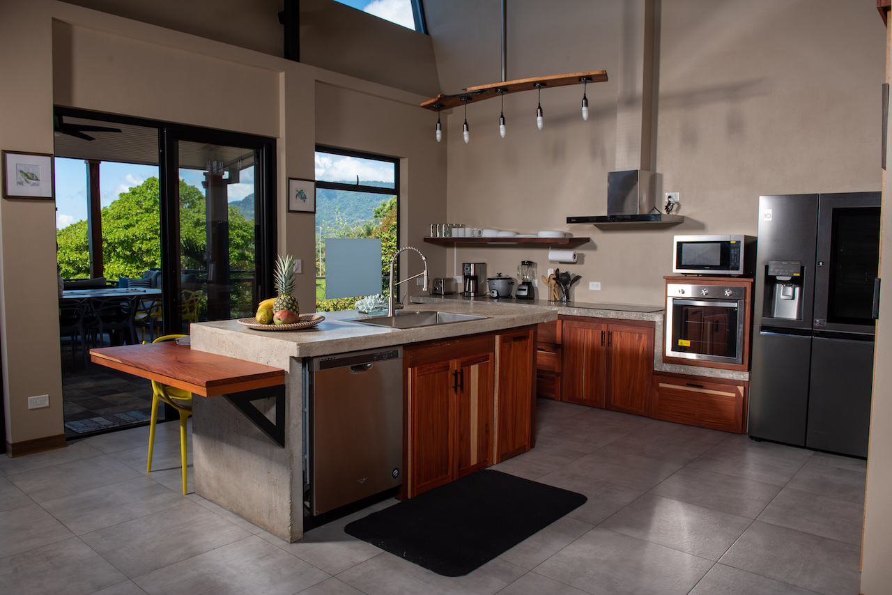 5 bed Single Family Homes For Sale in Uvita, Puntarenas - thumb 15