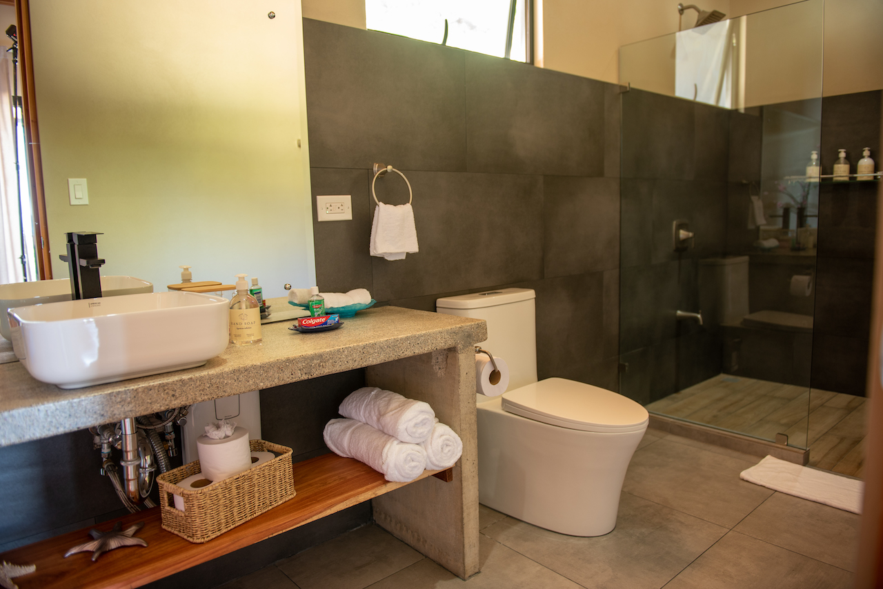 5 bed Single Family Homes For Sale in Uvita, Puntarenas - thumb 25