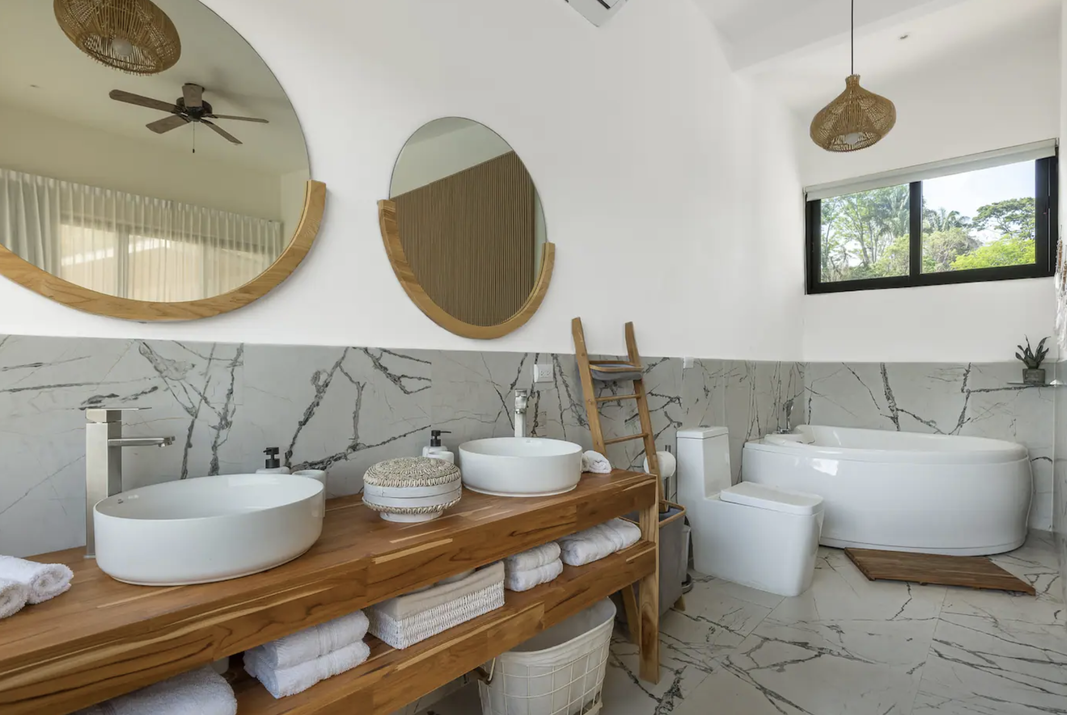 4 bed Single Family Homes For Sale in Santa Teresa, Puntarenas - thumb 6