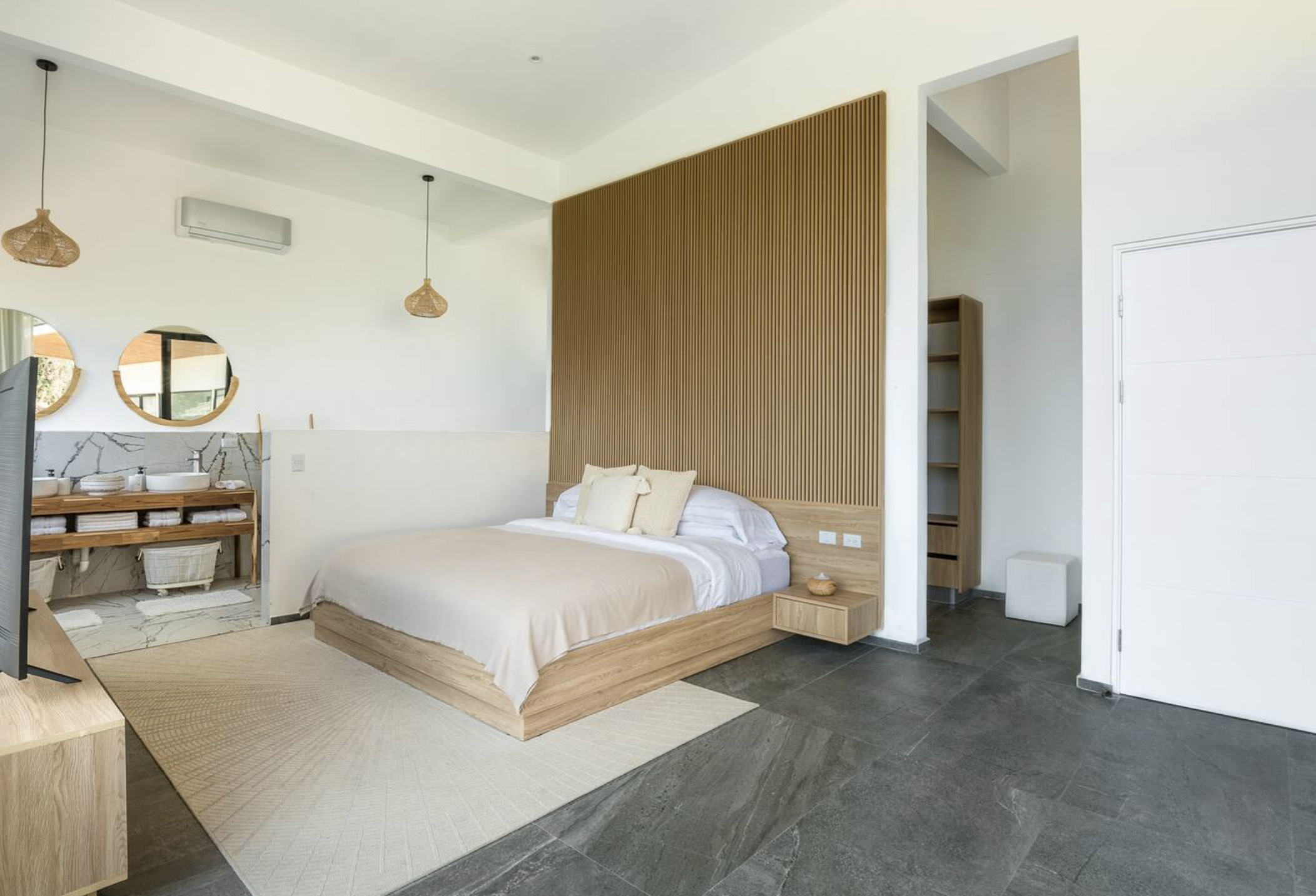 4 bed Single Family Homes For Sale in Santa Teresa, Puntarenas - thumb 25