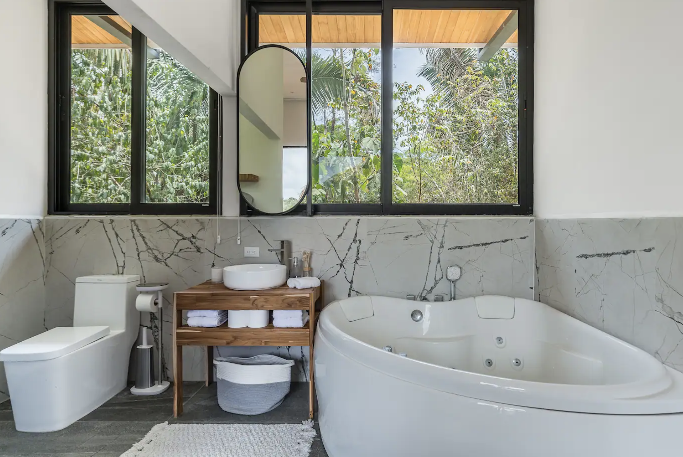 4 bed Single Family Homes For Sale in Santa Teresa, Puntarenas - thumb 11