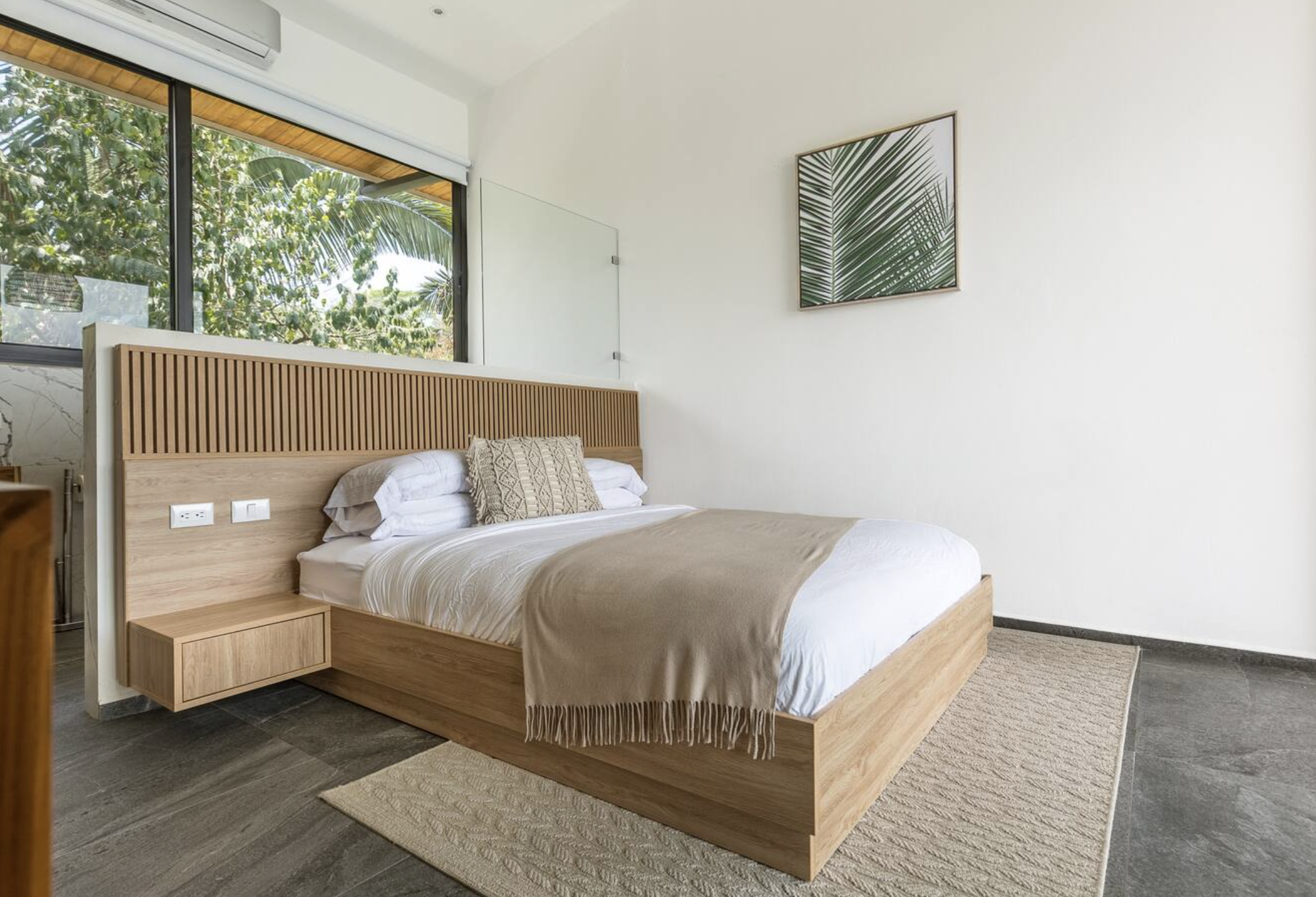 4 bed Single Family Homes For Sale in Santa Teresa, Puntarenas - thumb 23