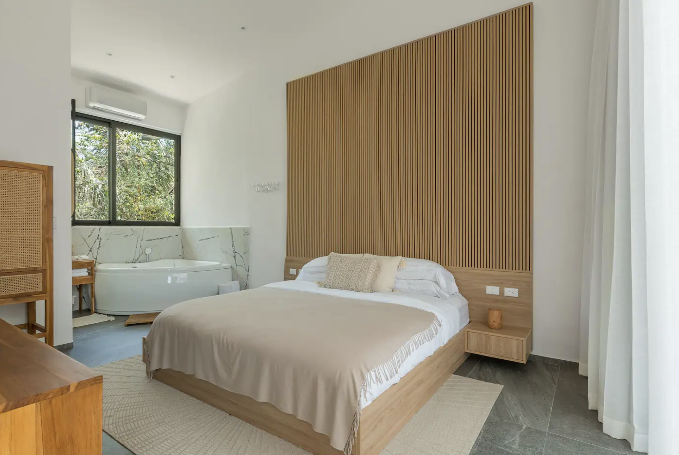 4 bed Single Family Homes For Sale in Santa Teresa, Puntarenas - thumb 10