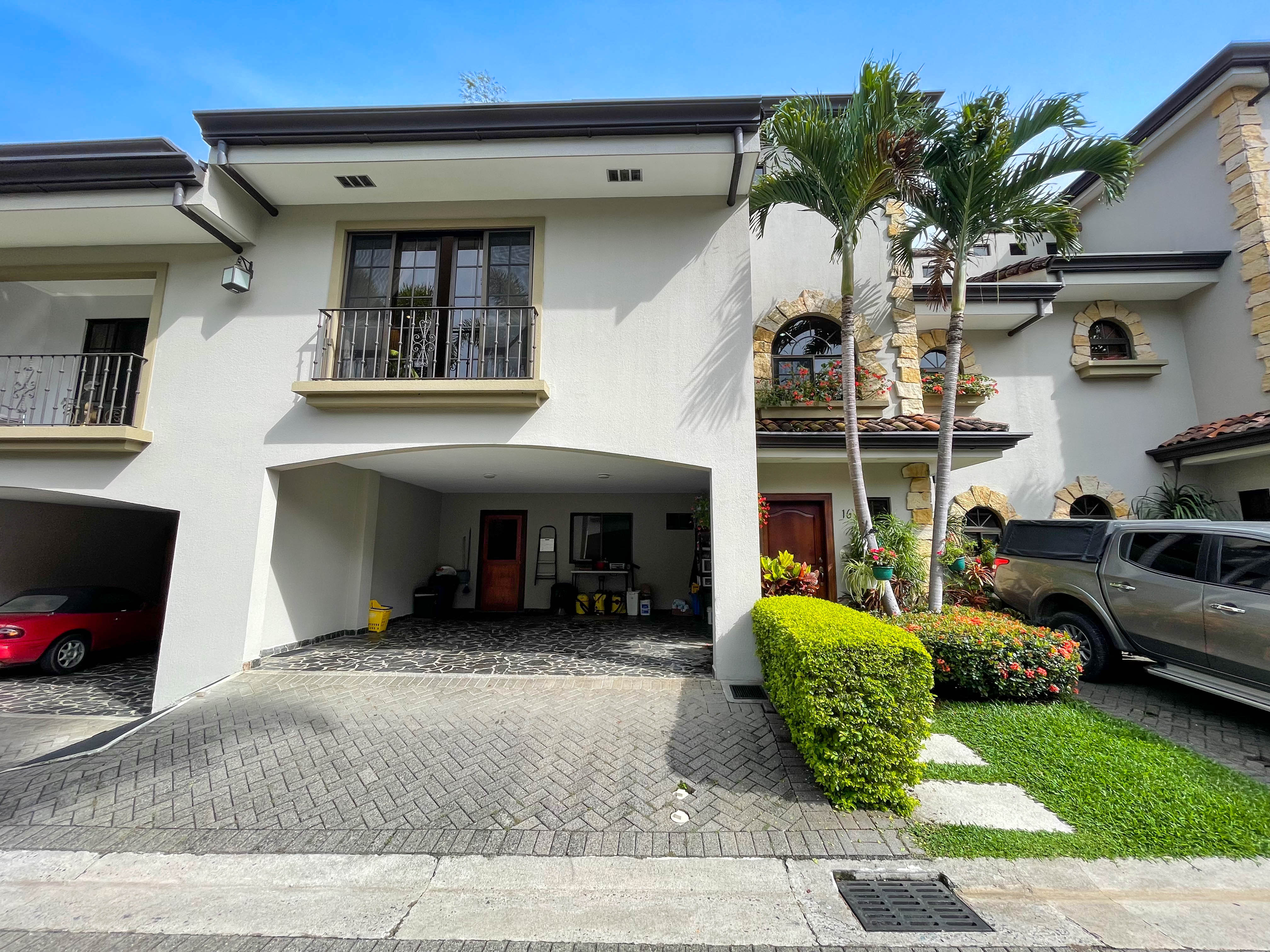 3 bed Single Family Homes For Sale in Escazu, San Jose - thumb 4