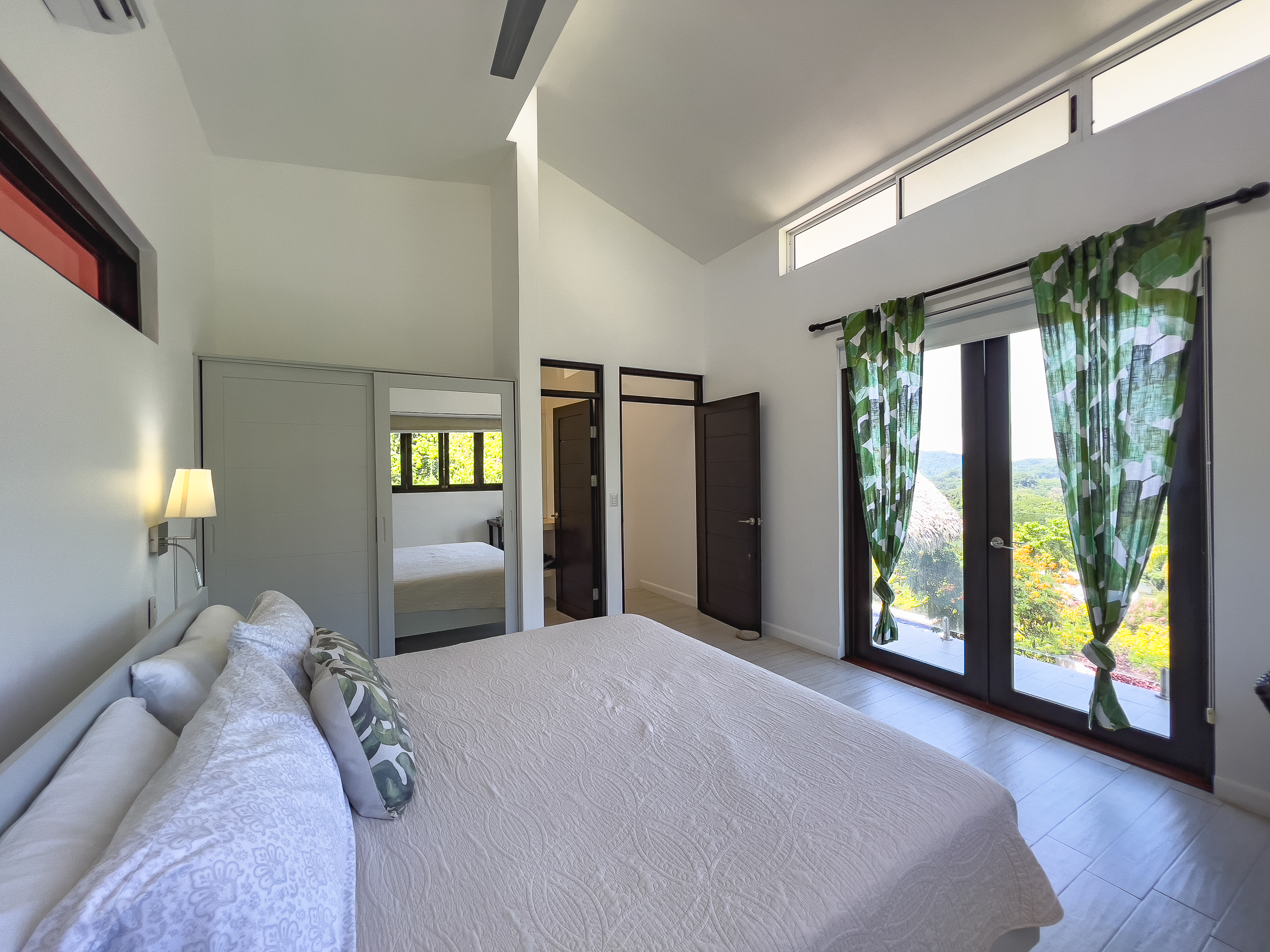 5 bed Single Family Homes For Sale in Santa Teresa, Puntarenas - thumb 22