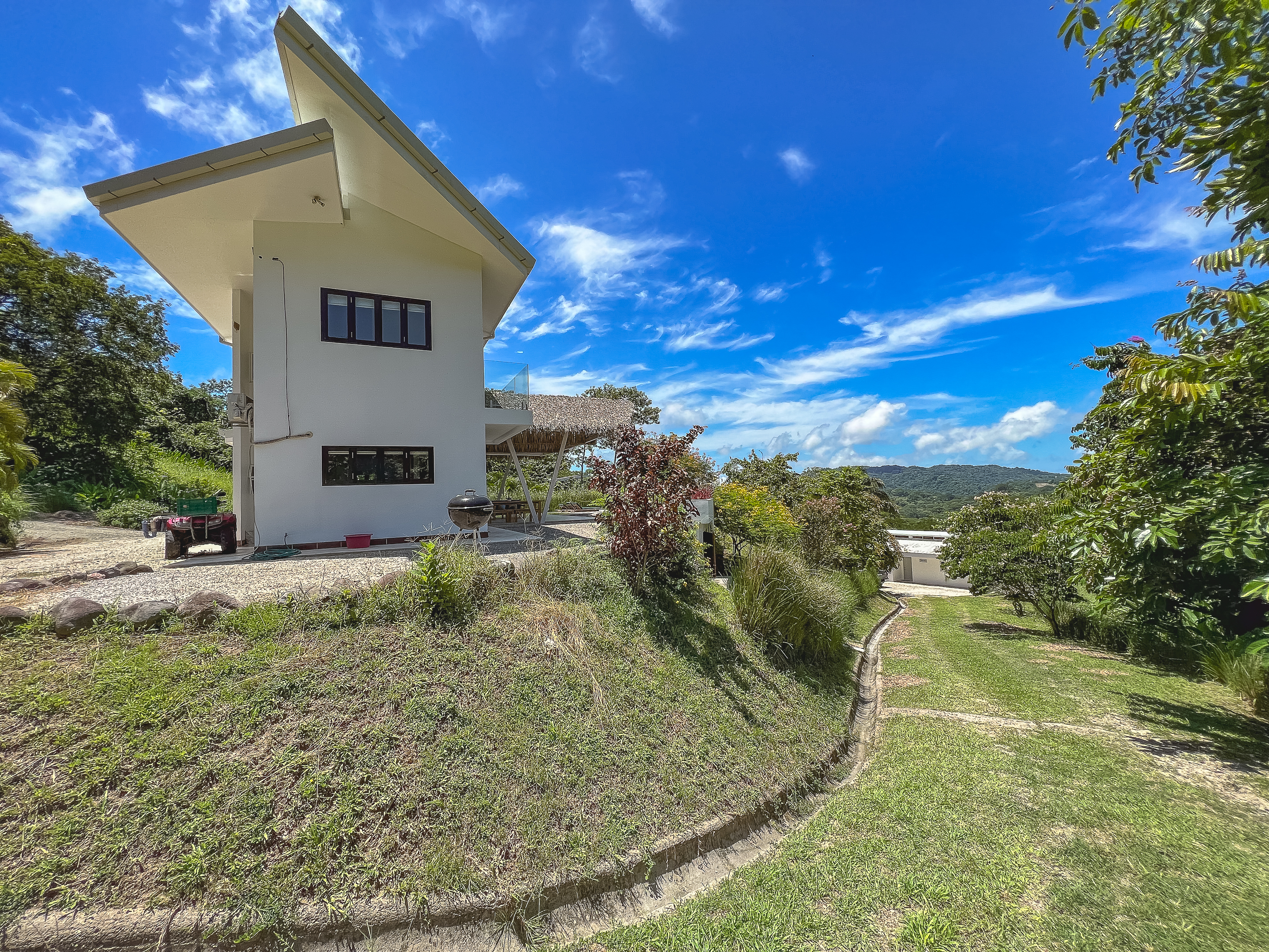 5 bed Single Family Homes For Sale in Santa Teresa, Puntarenas - thumb 1