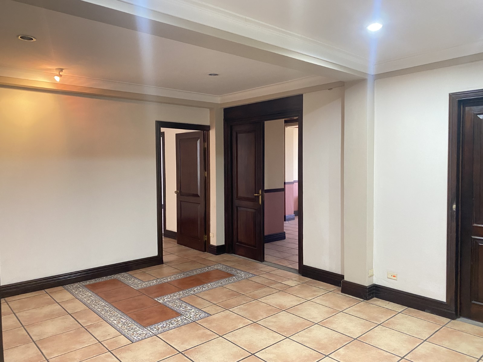 21 bed Commercial For Sale in San Jose, San Jose - thumb 9